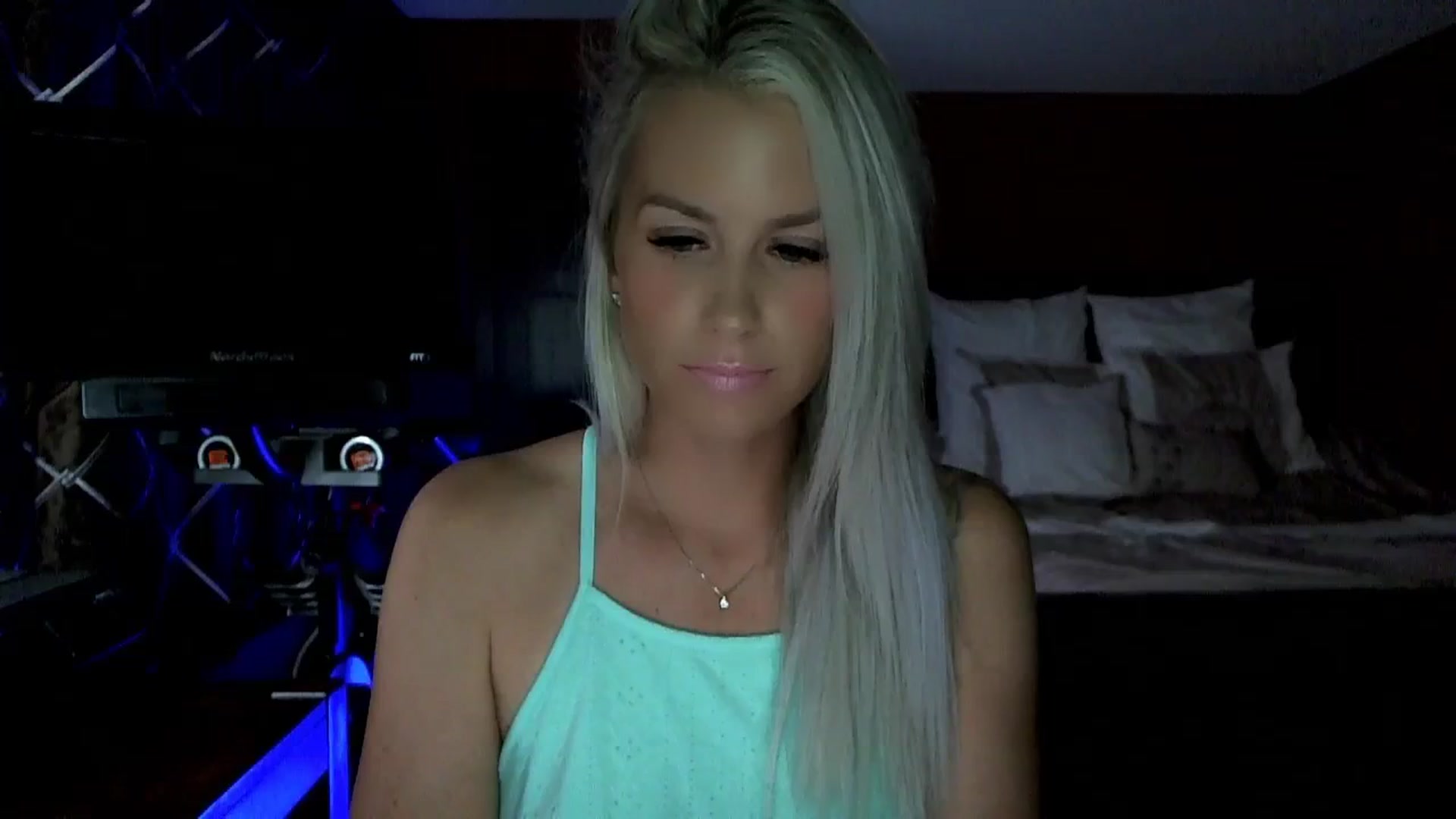 Gallery image thumbnail from Cora9's myfreecams stream on, 08/30/2023, 04:36 image 14 of 20