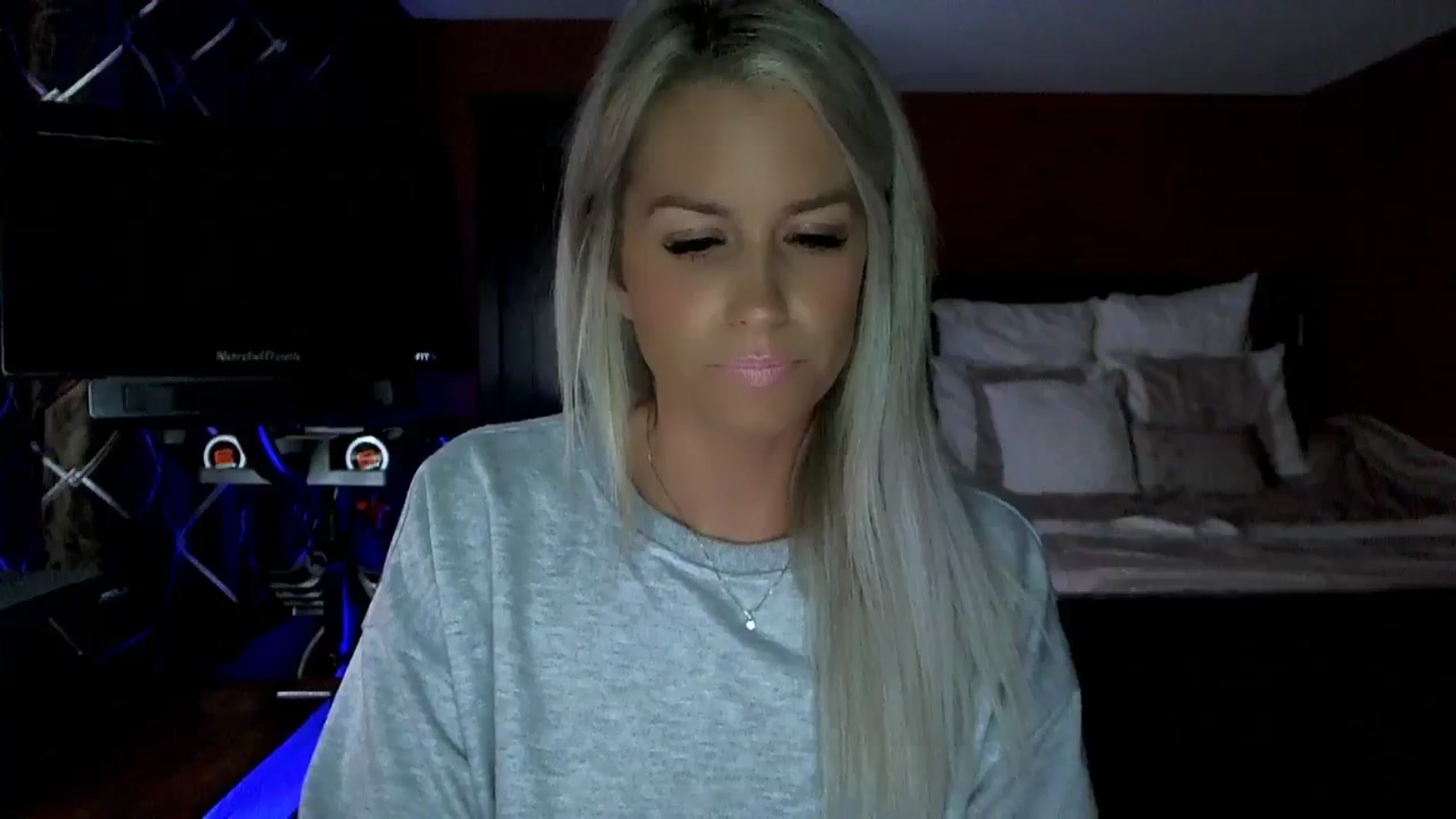 Gallery image thumbnail from Cora9's myfreecams stream on, 08/31/2023, 04:10 image 3 of 20
