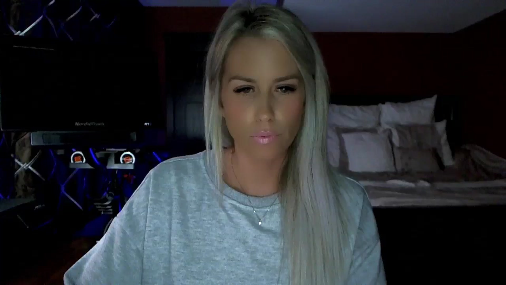 Gallery image thumbnail from Cora9's myfreecams stream on, 08/31/2023, 04:10 image 2 of 20