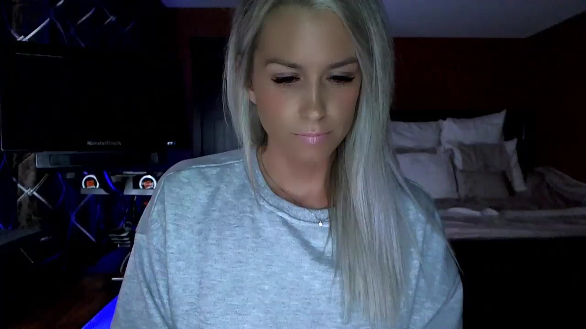 Gallery image thumbnail from Cora9's myfreecams stream on, 08/31/2023, 04:10 image 11 of 20