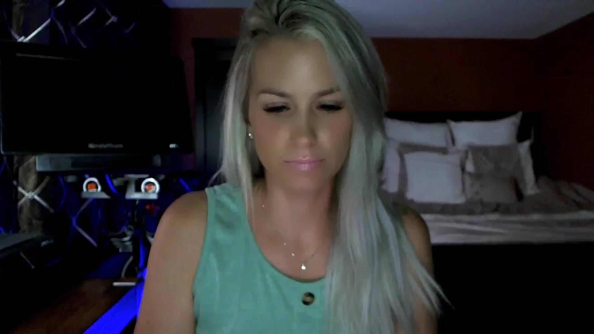 Gallery image thumbnail from Cora9's myfreecams stream on, 09/01/2023, 04:37 image 2 of 20