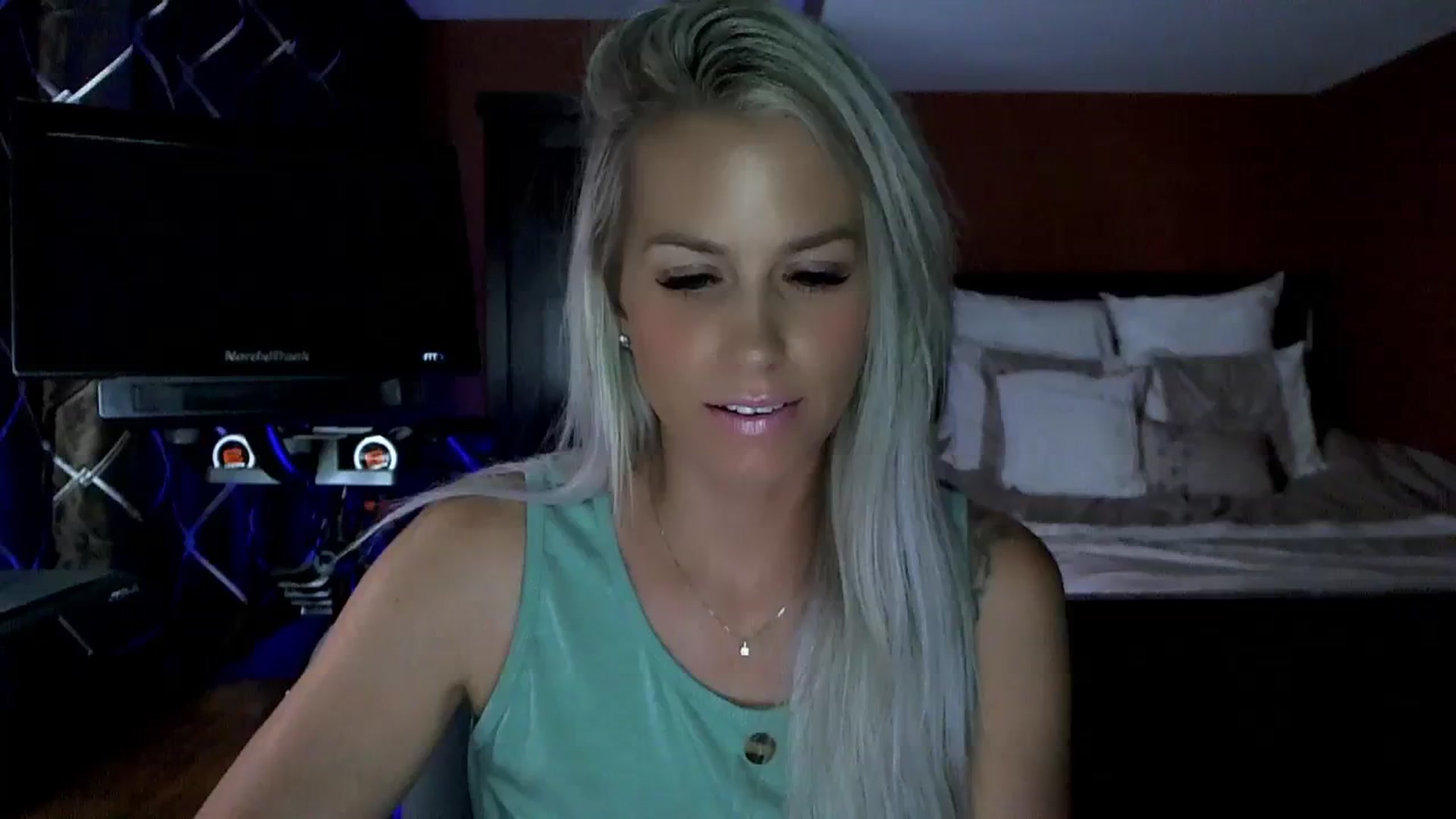 Gallery image thumbnail from Cora9's myfreecams stream on, 09/01/2023, 05:07 image 1 of 20
