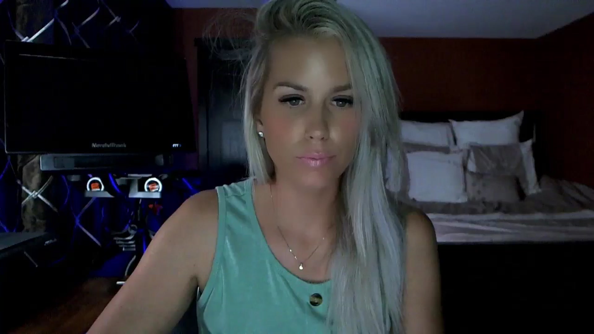 Gallery image thumbnail from Cora9's myfreecams stream on, 09/01/2023, 05:07 image 11 of 20