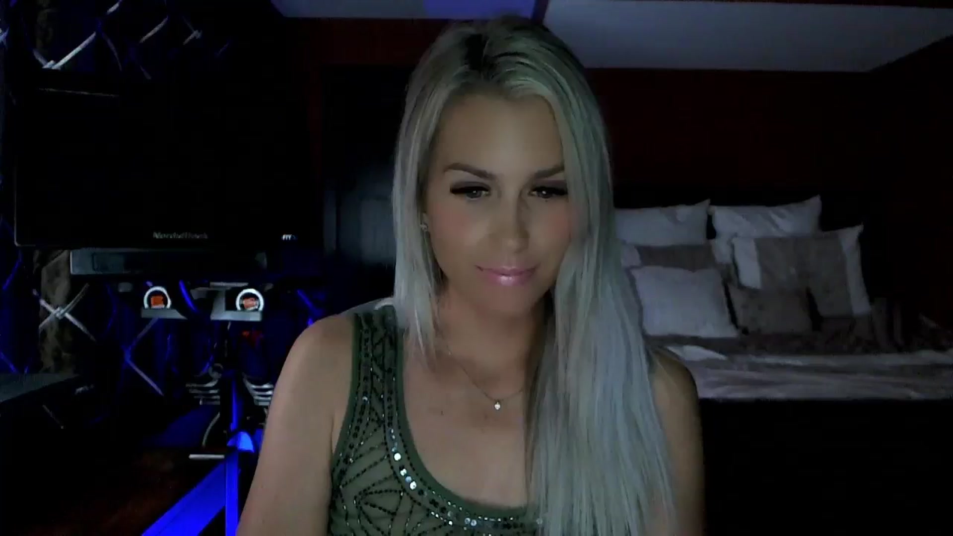 Gallery image thumbnail from Cora9's myfreecams stream on, 09/07/2023, 04:26 image 17 of 20