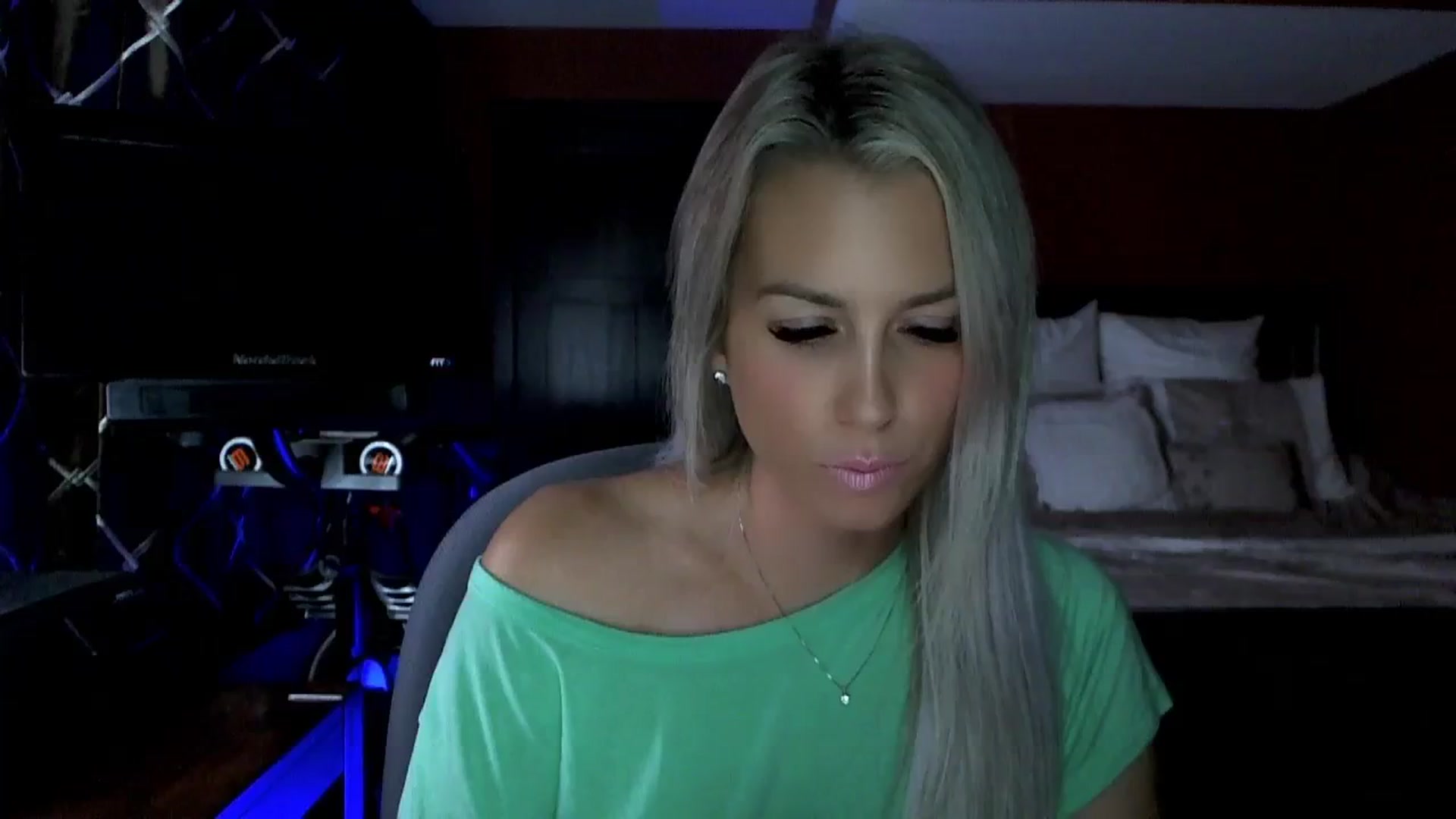 Gallery image thumbnail from Cora9's myfreecams stream on, 09/11/2023, 04:53 image 15 of 20
