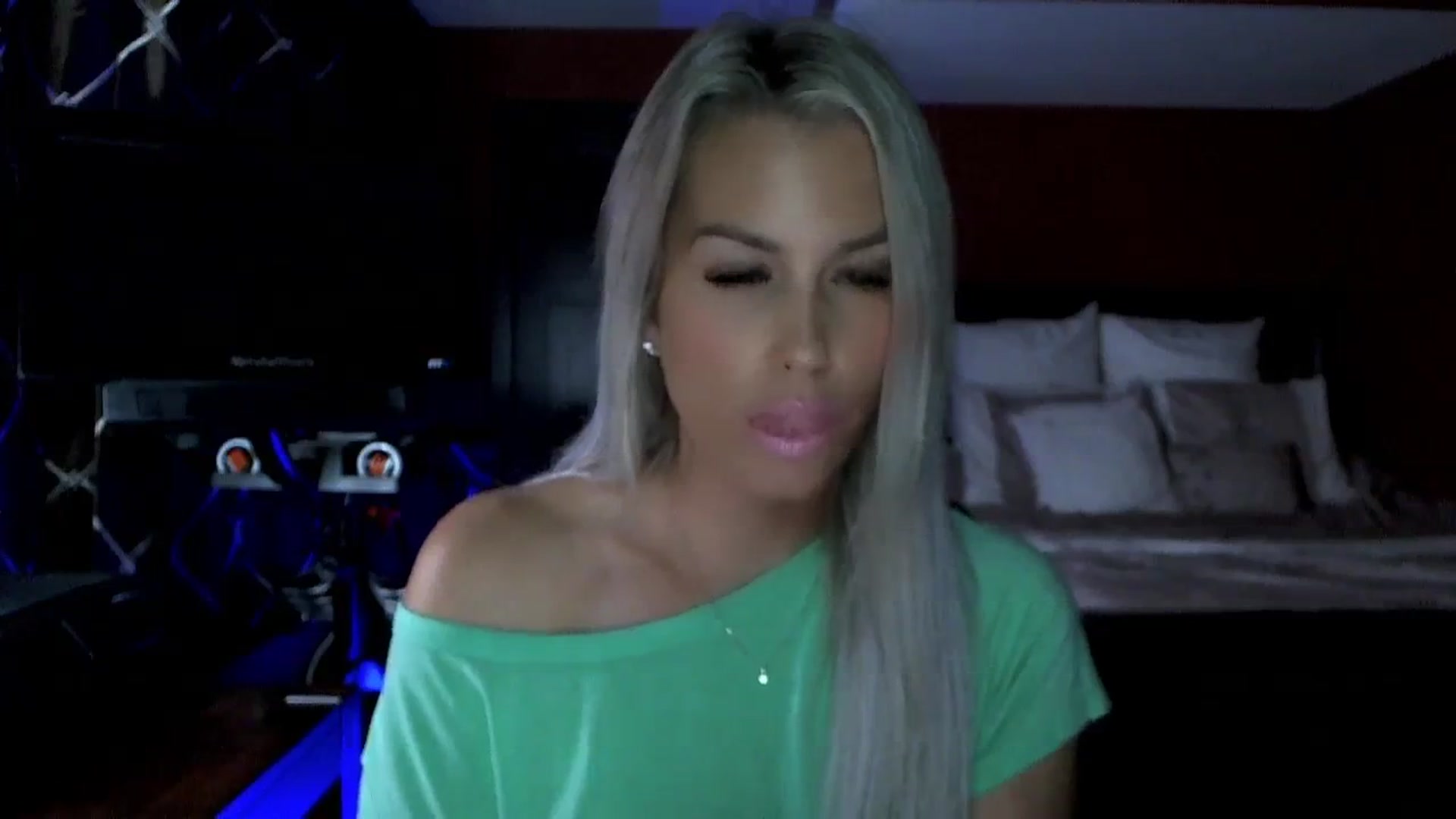 Gallery image thumbnail from Cora9's myfreecams stream on, 09/11/2023, 04:53 image 5 of 20