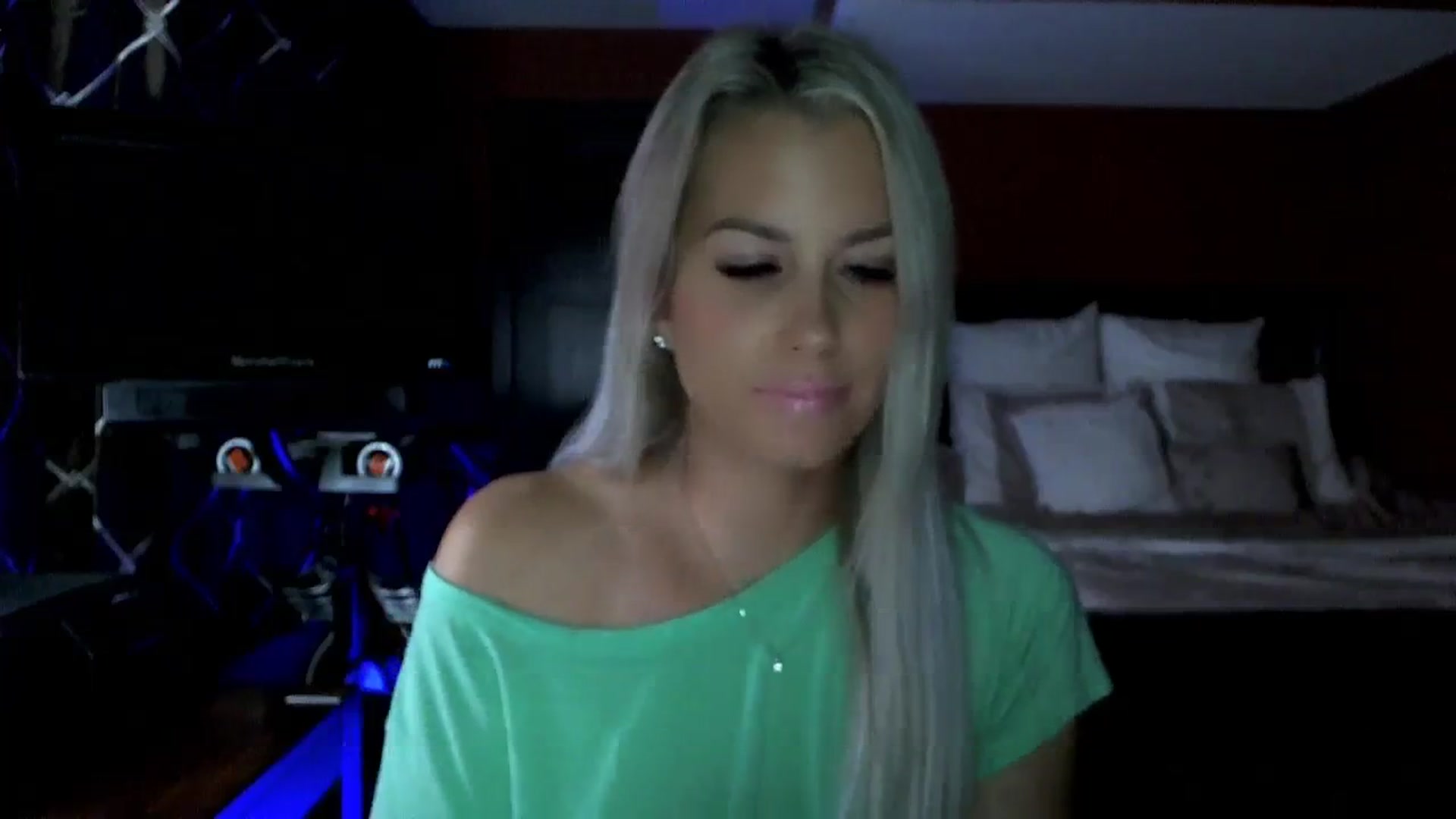 Gallery image thumbnail from Cora9's myfreecams stream on, 09/11/2023, 04:53 image 12 of 20