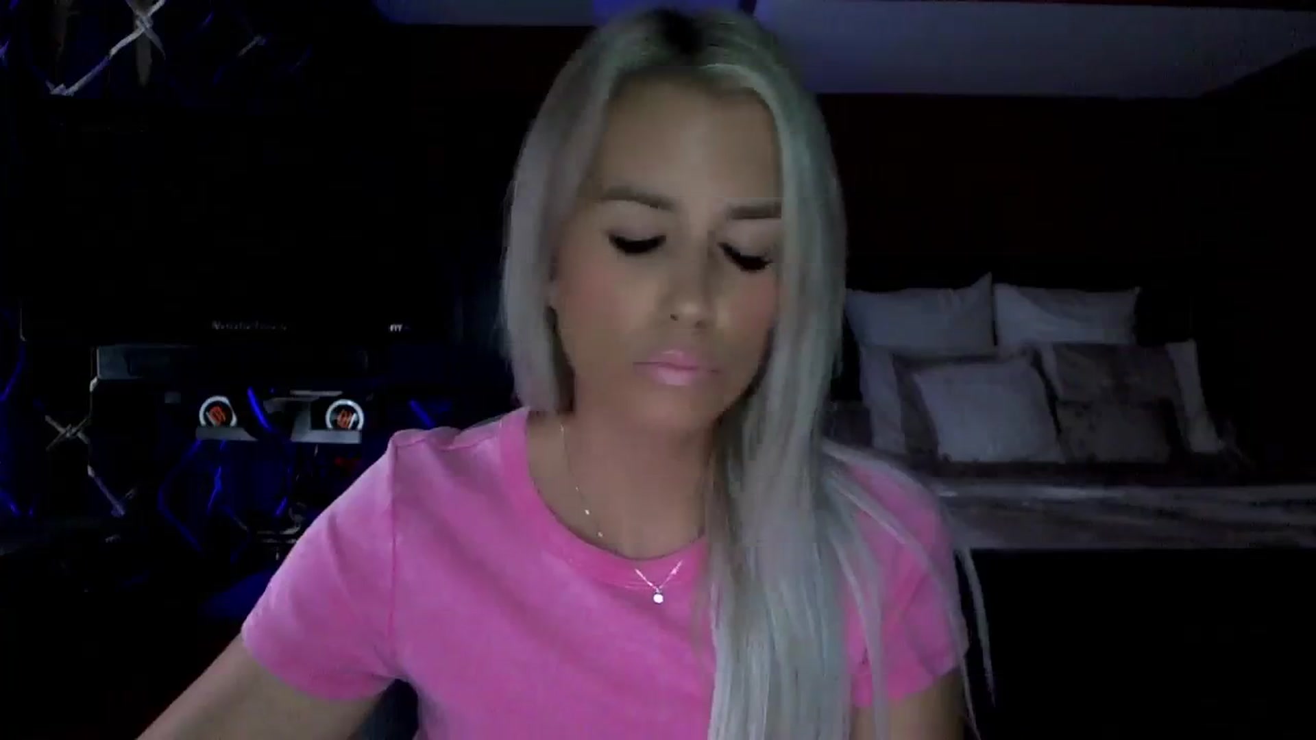 Gallery image thumbnail from Cora9's myfreecams stream on, 09/12/2023, 04:19 image 4 of 20