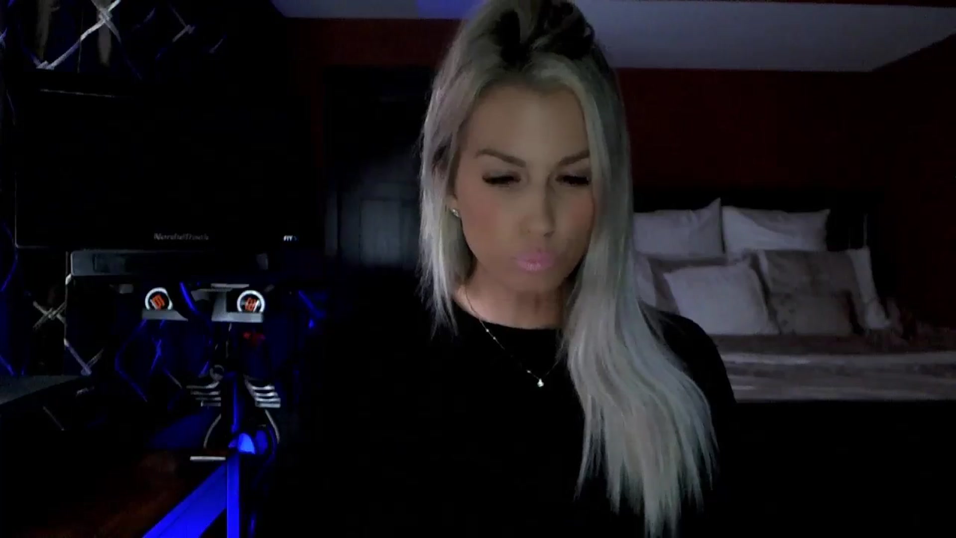 Gallery image thumbnail from Cora9's myfreecams stream on, 09/13/2023, 04:20 image 9 of 20