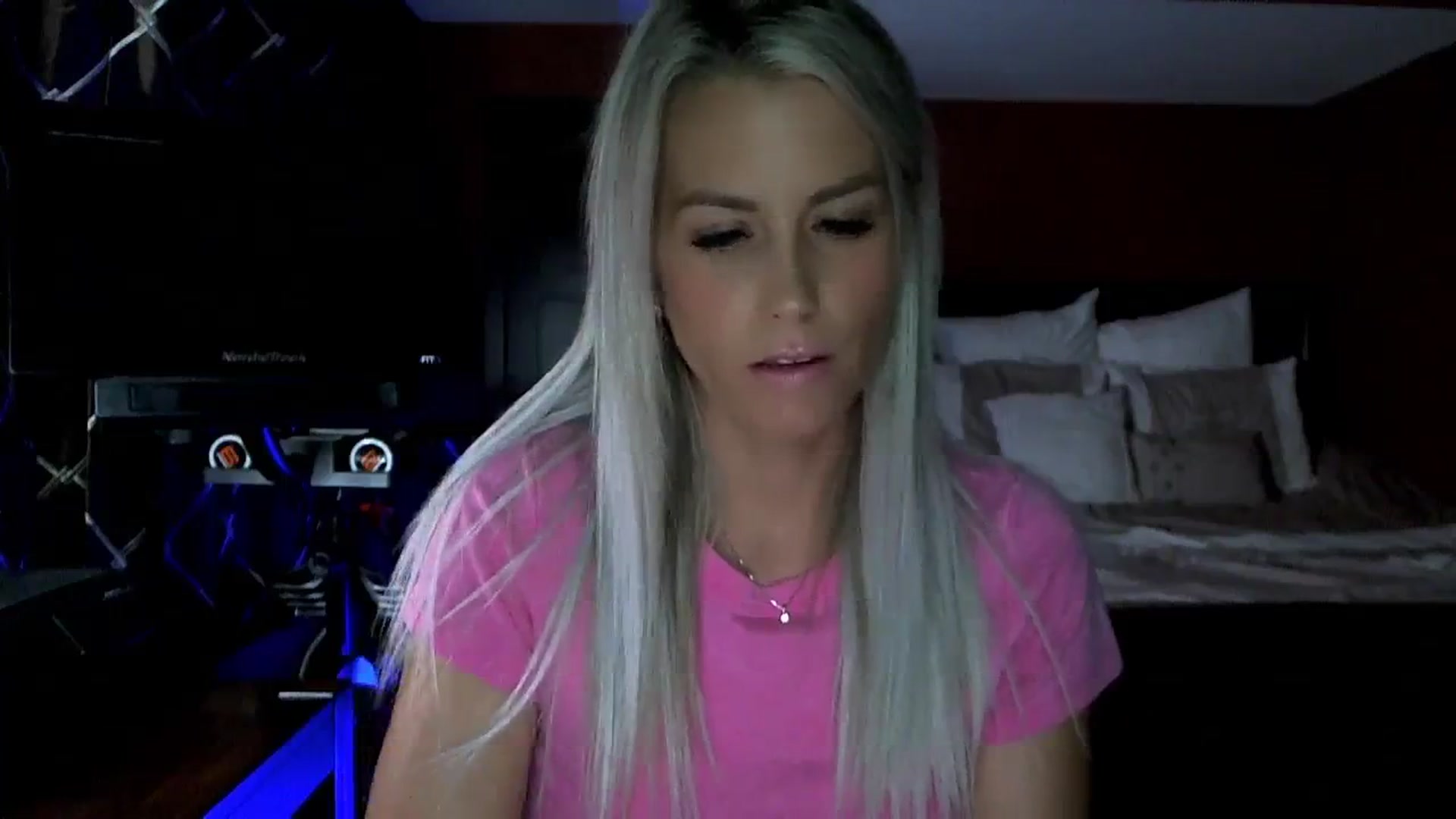 Gallery image thumbnail from Cora9's myfreecams stream on, 09/15/2023, 04:44 image 15 of 20