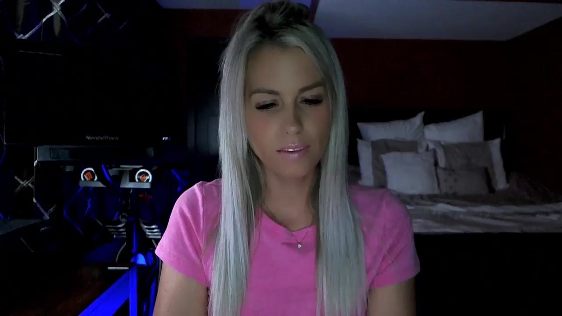 Gallery image thumbnail from Cora9's myfreecams stream on, 09/15/2023, 04:44 image 4 of 20