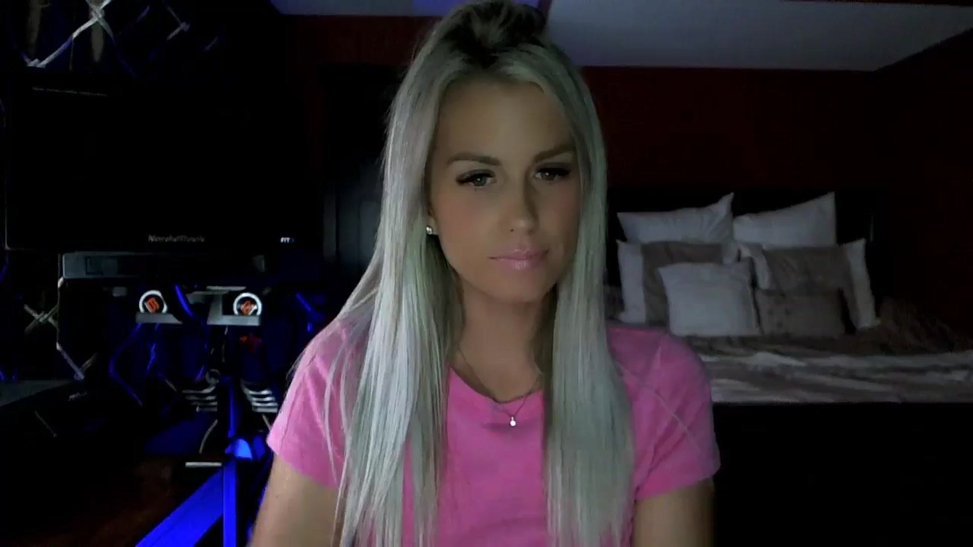 Gallery image thumbnail from Cora9's myfreecams stream on, 09/15/2023, 04:44 image 7 of 20