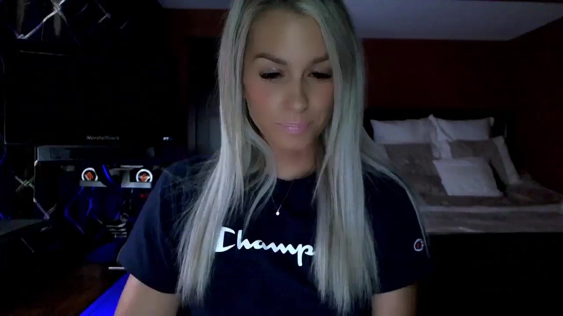 Gallery image thumbnail from Cora9's myfreecams stream on, 09/18/2023, 05:18 image 19 of 20