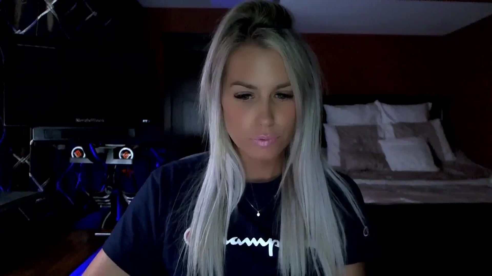 Gallery image thumbnail from Cora9's myfreecams stream on, 09/18/2023, 05:18 image 6 of 20