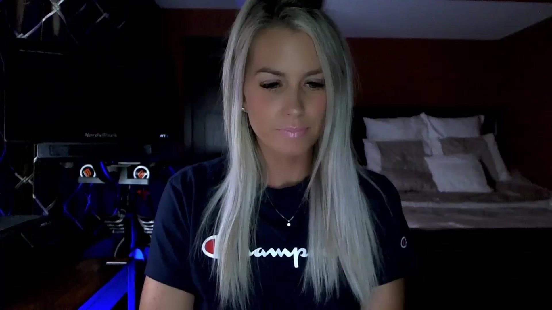 Gallery image thumbnail from Cora9's myfreecams stream on, 09/18/2023, 05:18 image 10 of 20