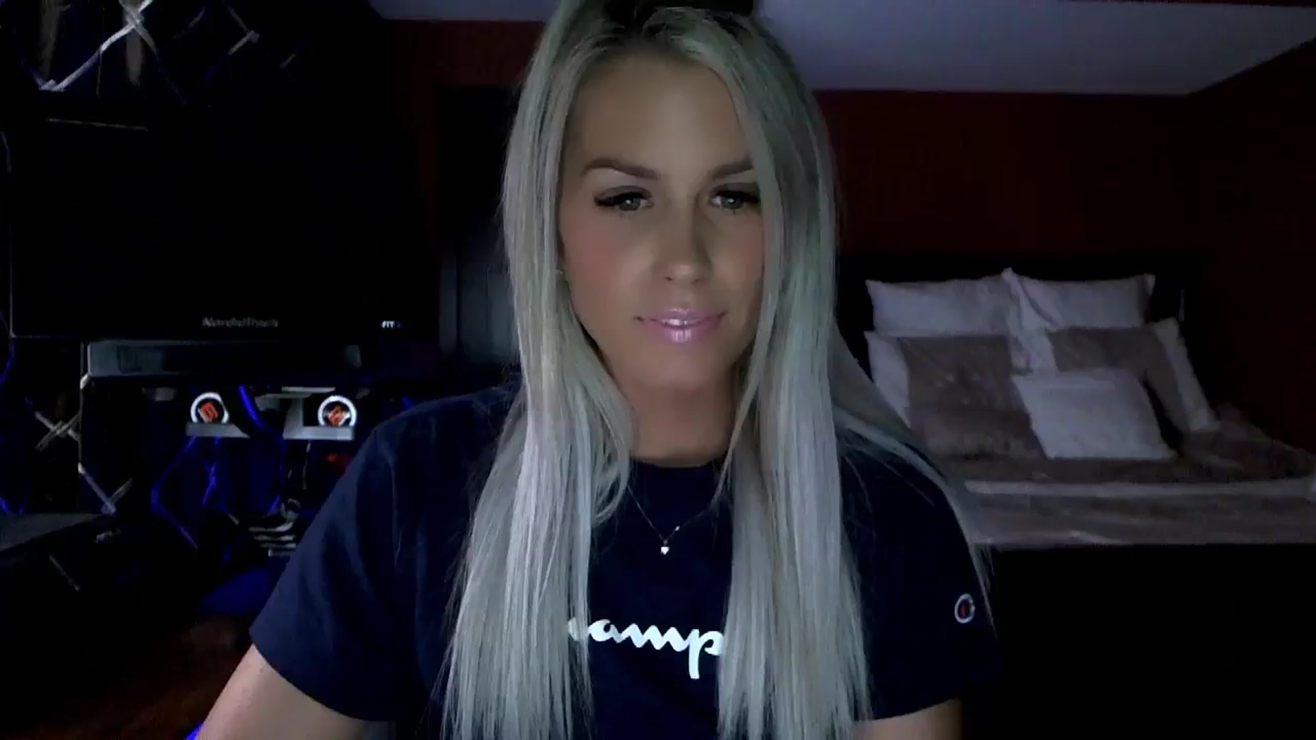Gallery image thumbnail from Cora9's myfreecams stream on, 09/18/2023, 05:18 image 18 of 20