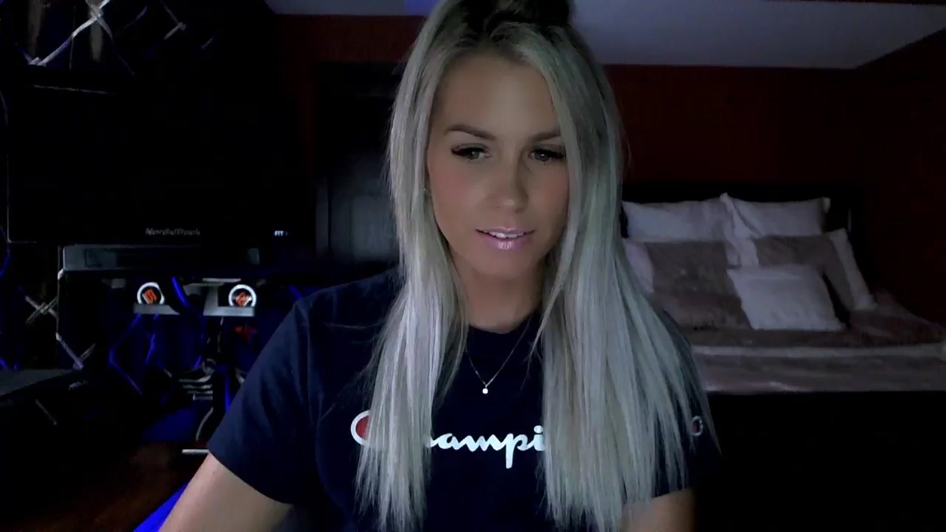 Gallery image thumbnail from Cora9's myfreecams stream on, 09/18/2023, 05:18 image 11 of 20