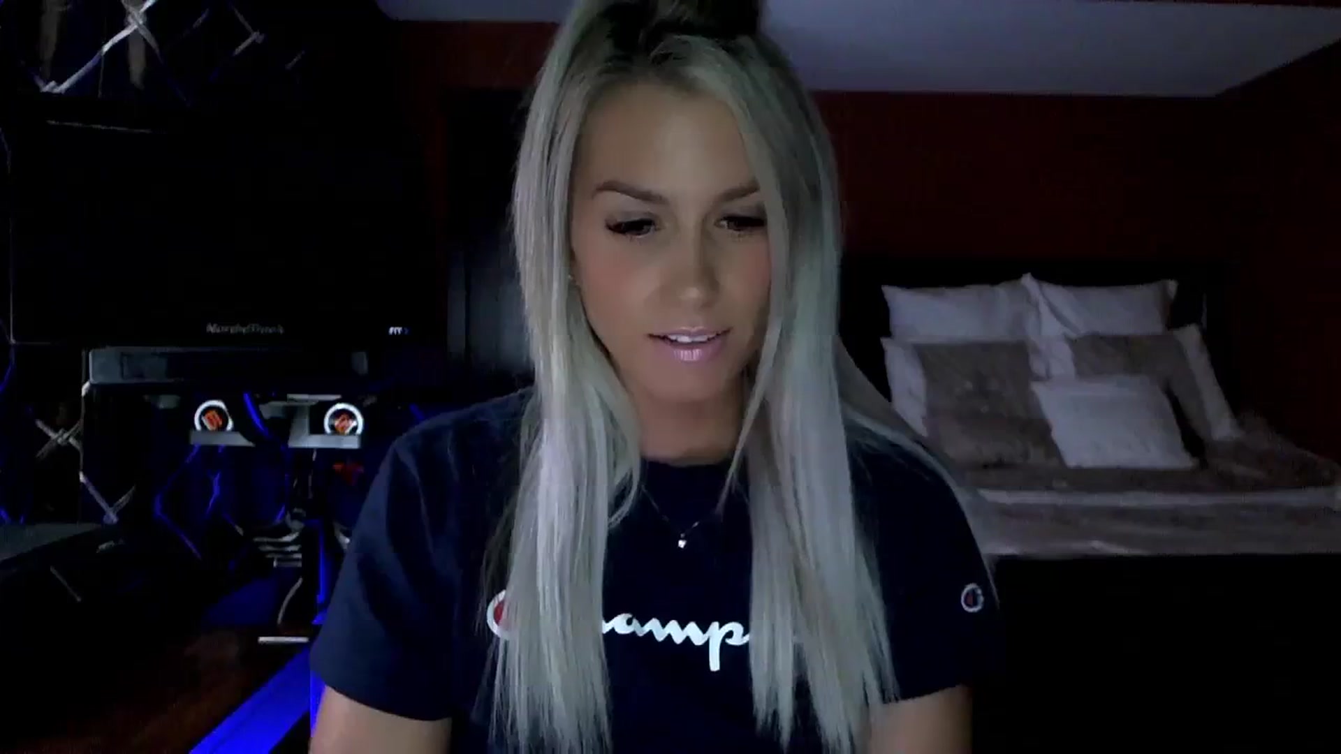 Gallery image thumbnail from Cora9's myfreecams stream on, 09/18/2023, 05:18 image 17 of 20
