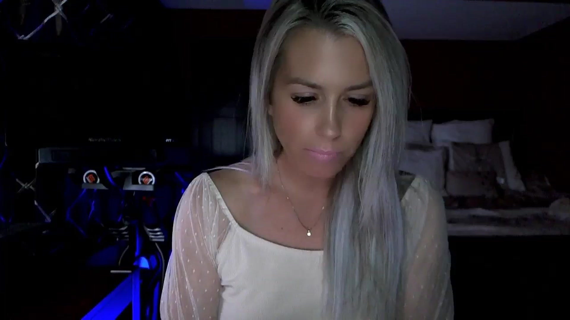 Gallery image thumbnail from Cora9's myfreecams stream on, 09/19/2023, 06:47 image 19 of 20