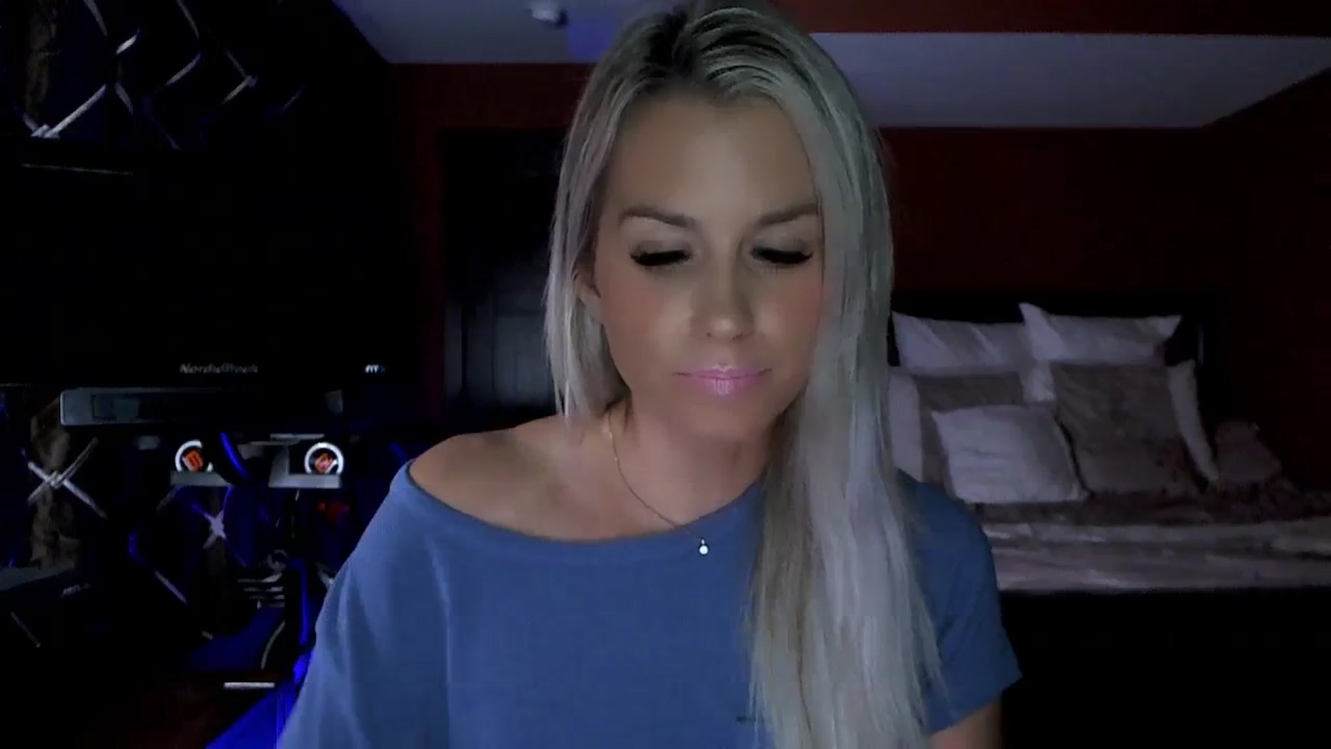 Gallery image thumbnail from Cora9's myfreecams stream on, 09/25/2023, 06:01 image 11 of 20