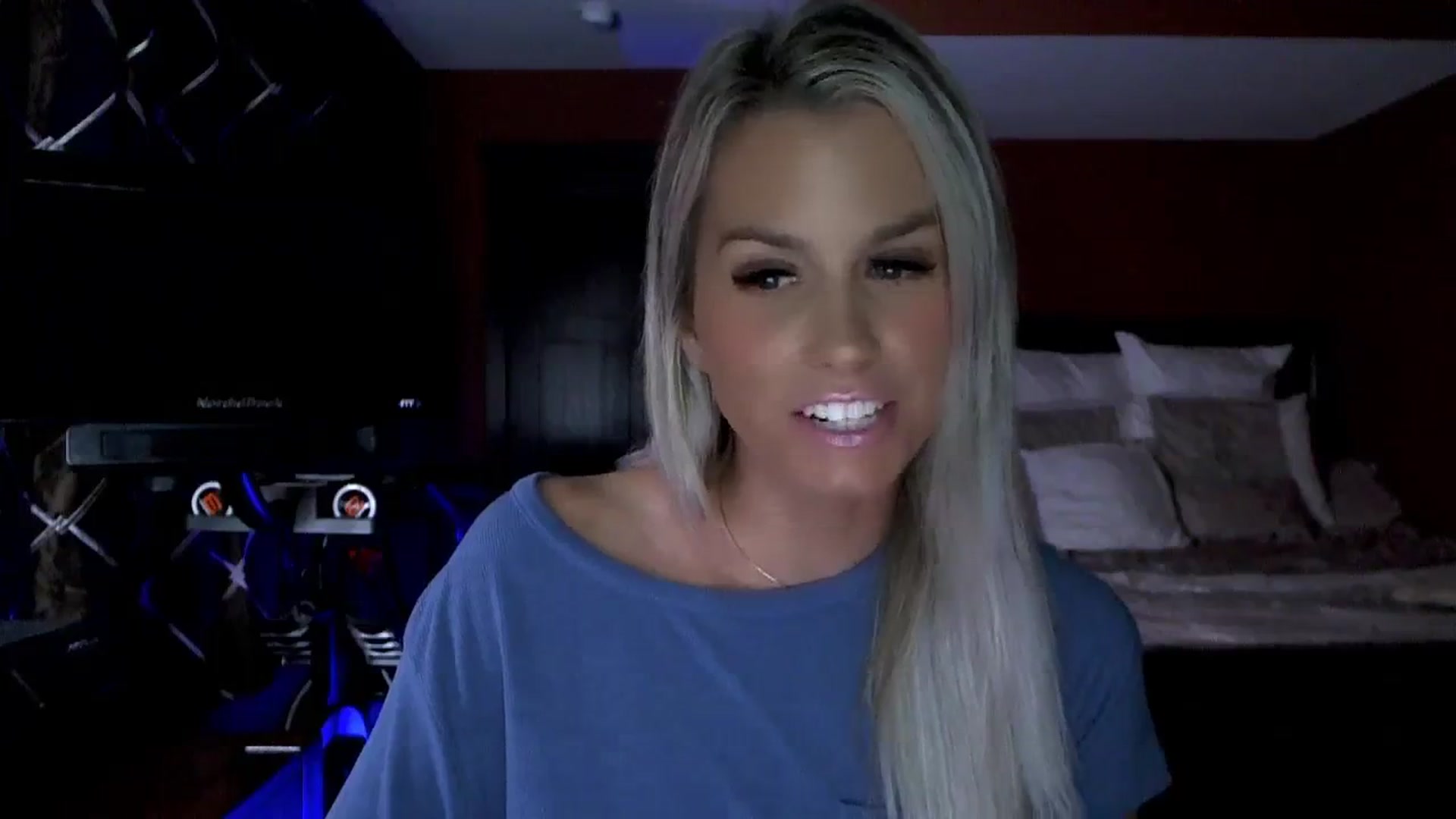 Gallery image thumbnail from Cora9's myfreecams stream on, 09/25/2023, 06:01 image 14 of 20