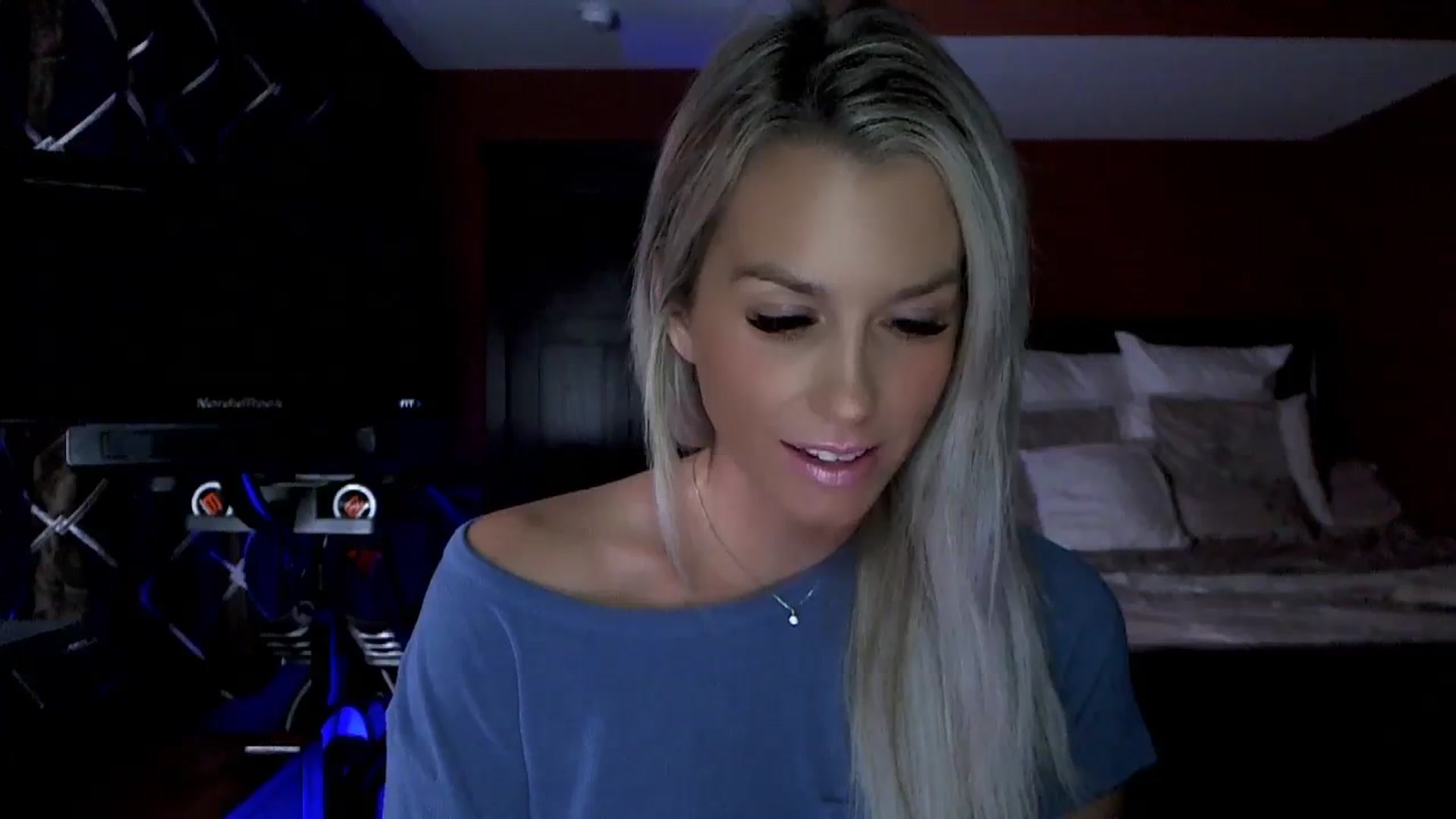 Gallery image thumbnail from Cora9's myfreecams stream on, 09/25/2023, 06:01 image 10 of 20