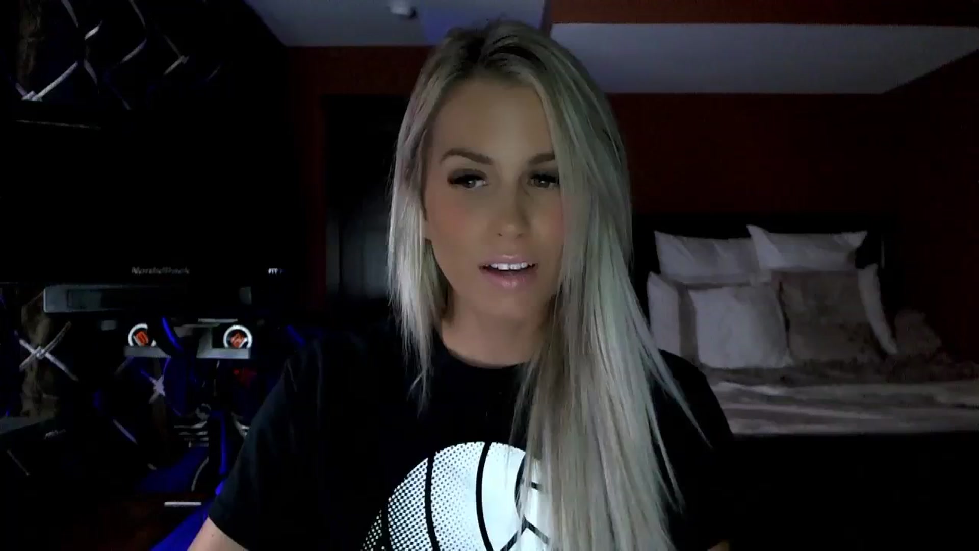 Gallery image thumbnail from Cora9's myfreecams stream on, 09/27/2023, 04:20 image 12 of 20