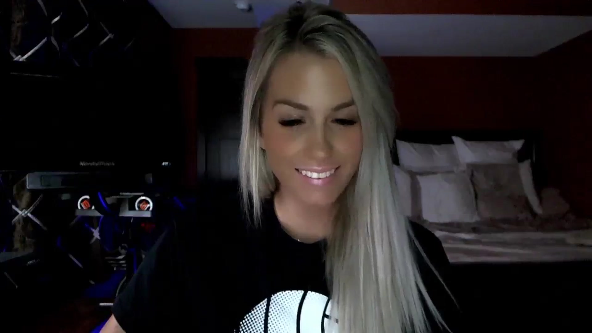 Gallery image thumbnail from Cora9's myfreecams stream on, 09/27/2023, 04:20 image 17 of 20