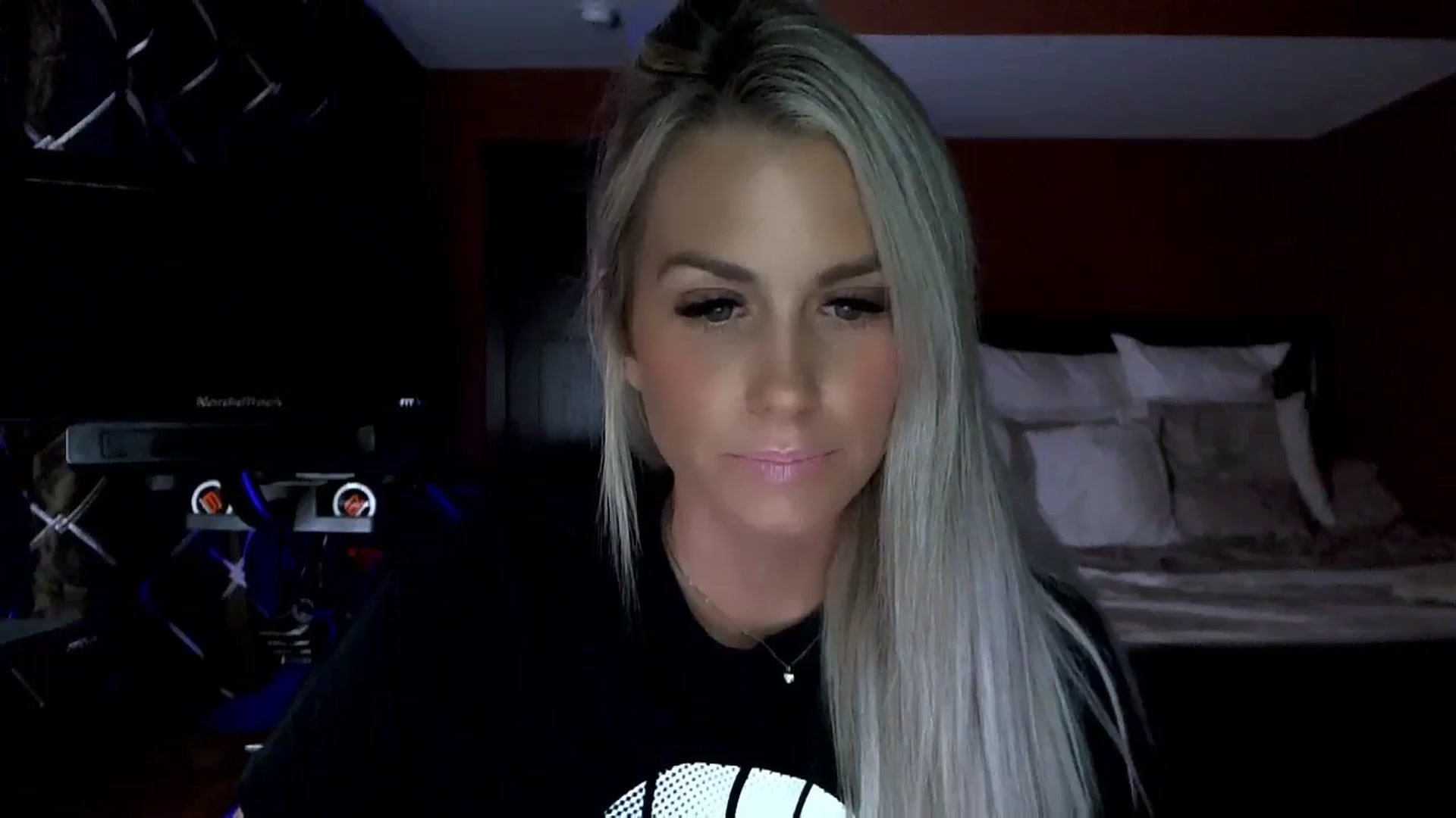 Gallery image thumbnail from Cora9's myfreecams stream on, 09/27/2023, 04:20 image 7 of 20