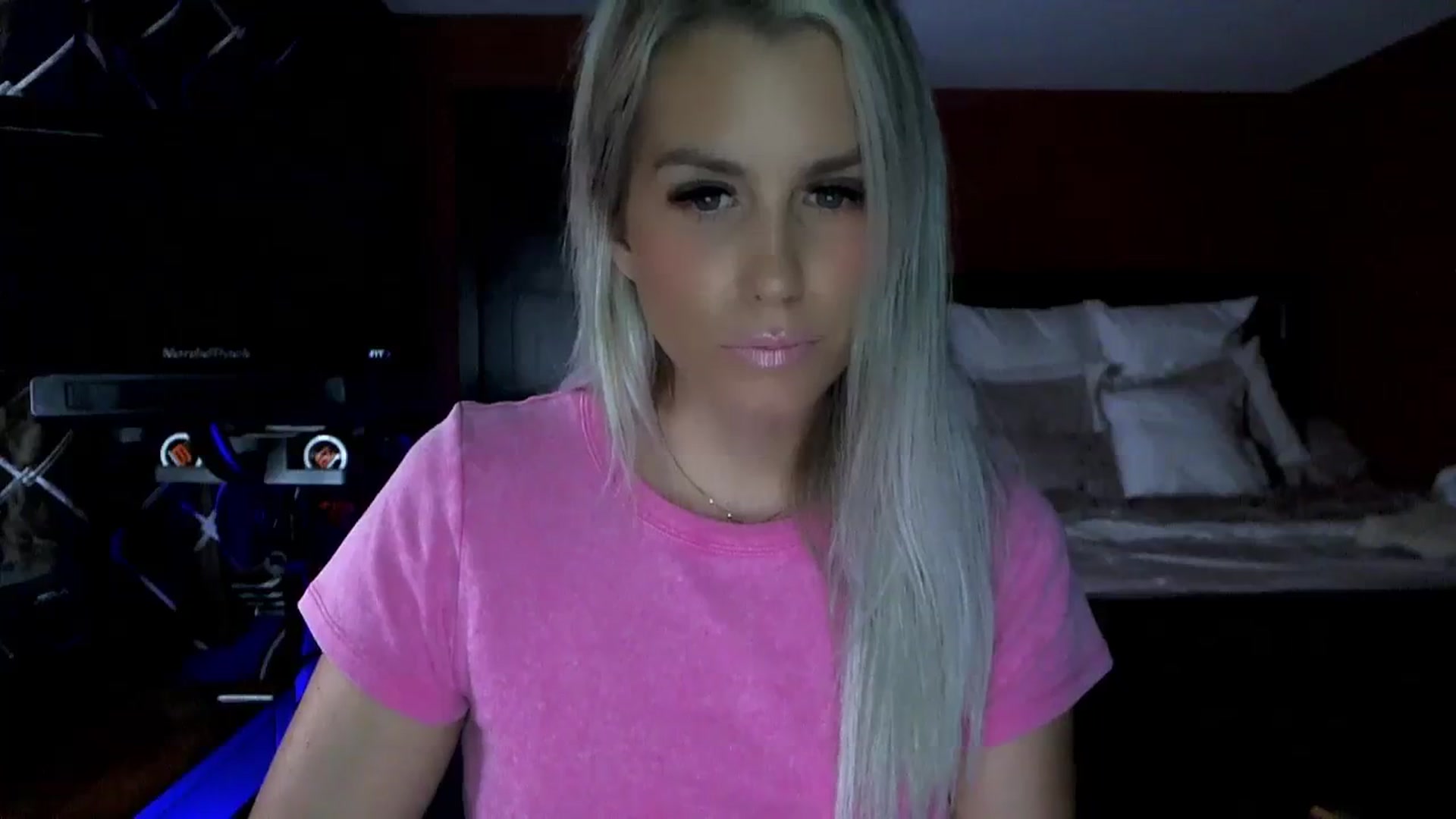 Gallery image thumbnail from Cora9's myfreecams stream on, 09/28/2023, 04:57 image 9 of 20