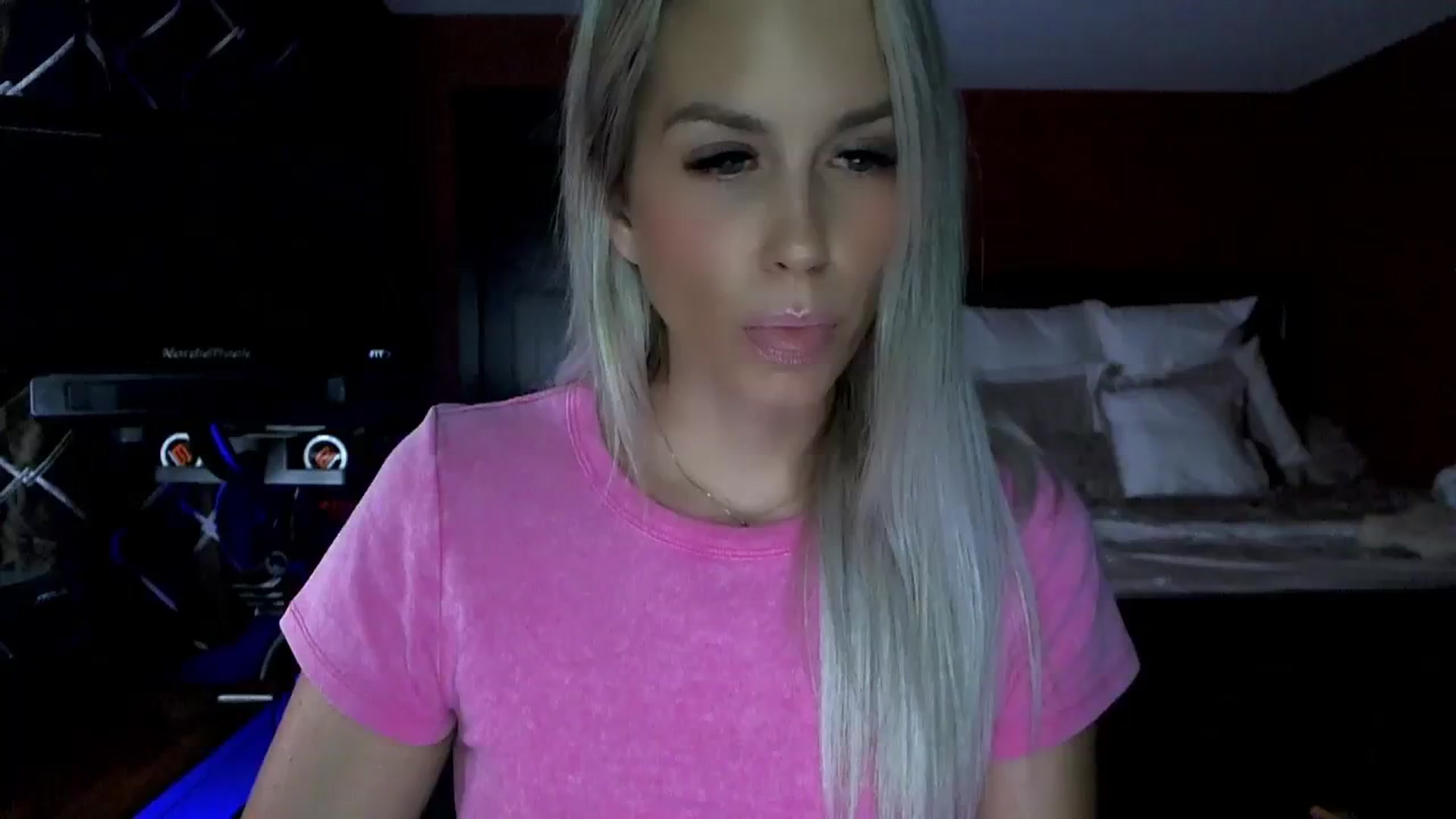 Gallery image thumbnail from Cora9's myfreecams stream on, 09/28/2023, 04:57 image 8 of 20