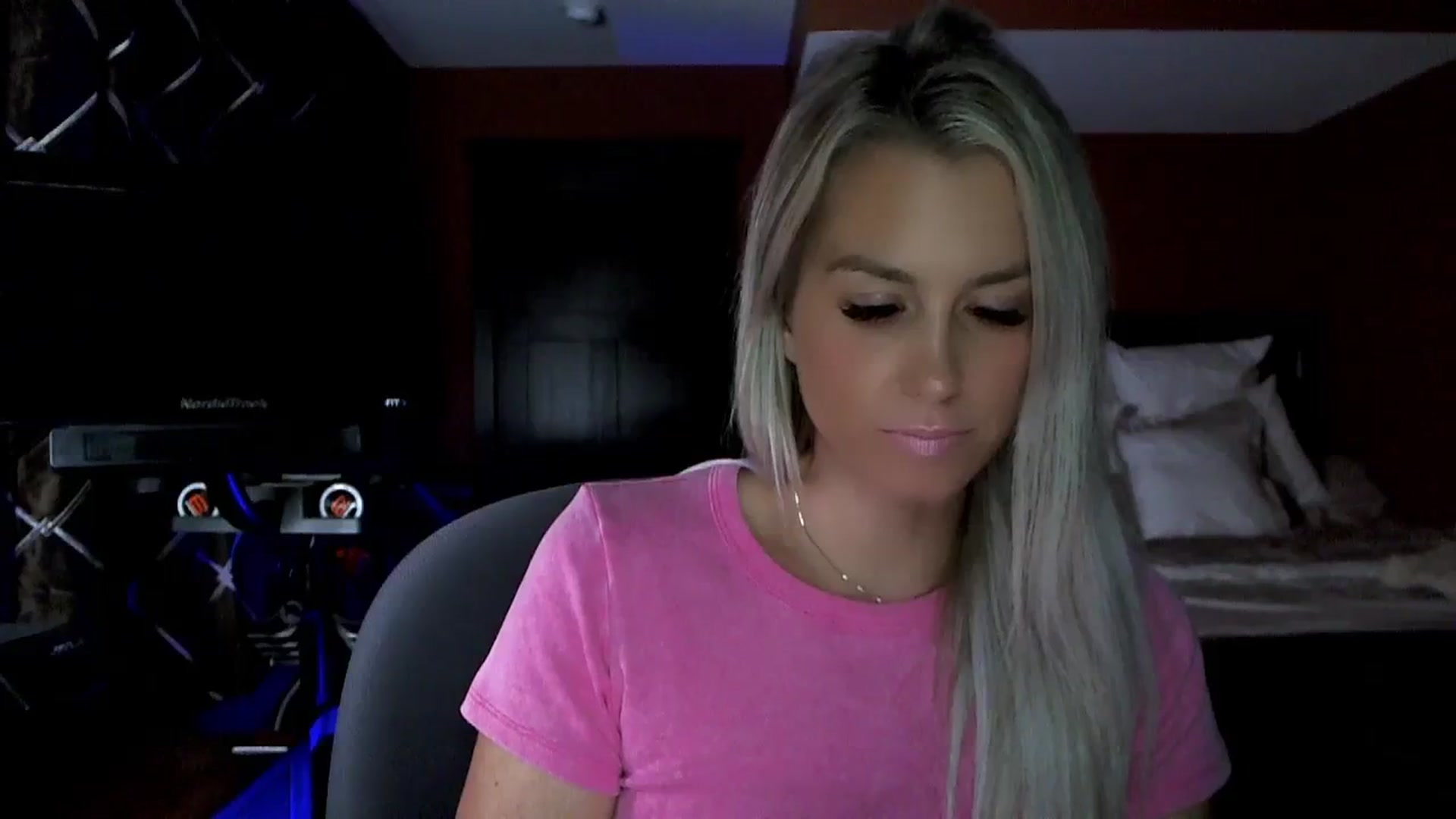 Gallery image thumbnail from Cora9's myfreecams stream on, 09/28/2023, 04:57 image 17 of 20