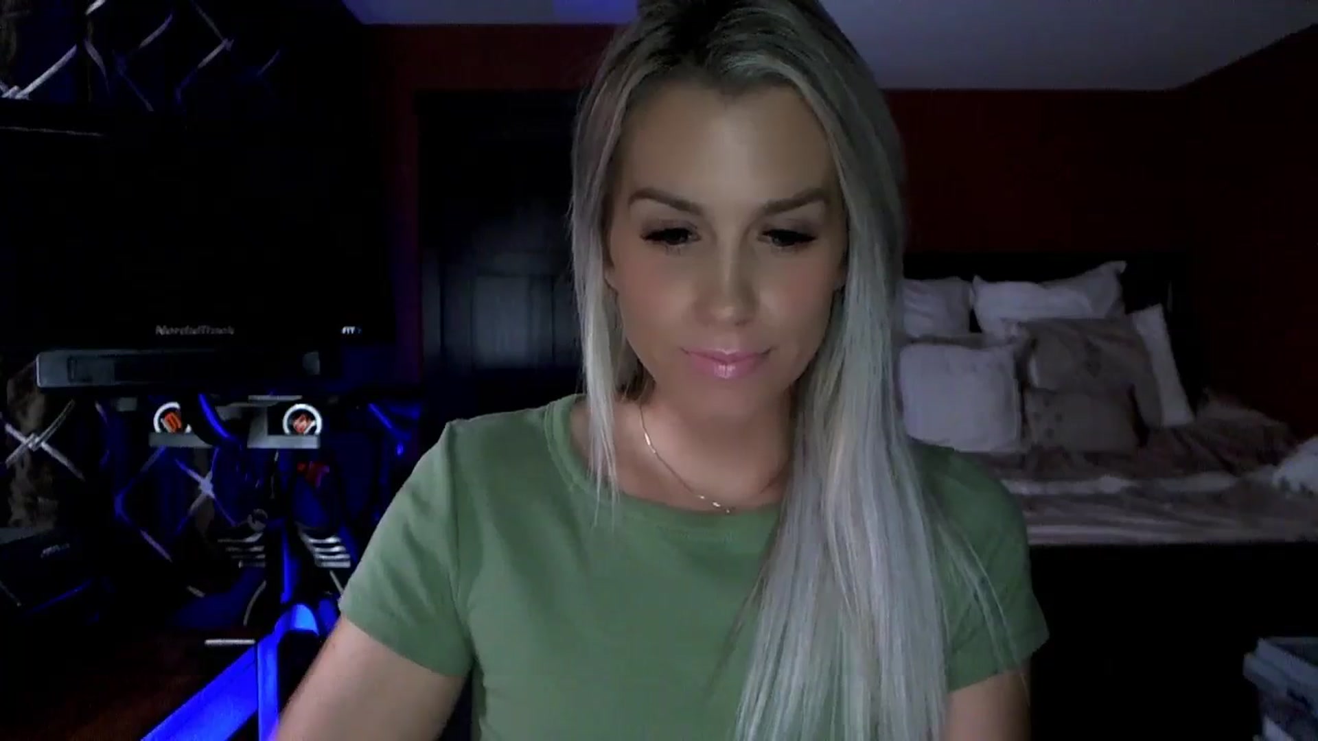 Gallery image thumbnail from Cora9's myfreecams stream on, 10/05/2023, 05:32 image 18 of 20