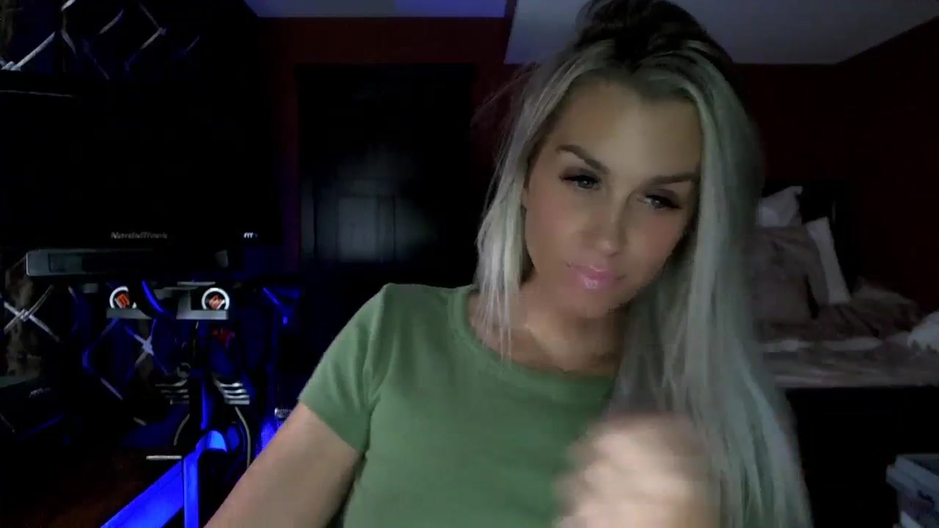 Gallery image thumbnail from Cora9's myfreecams stream on, 10/05/2023, 05:32 image 8 of 20
