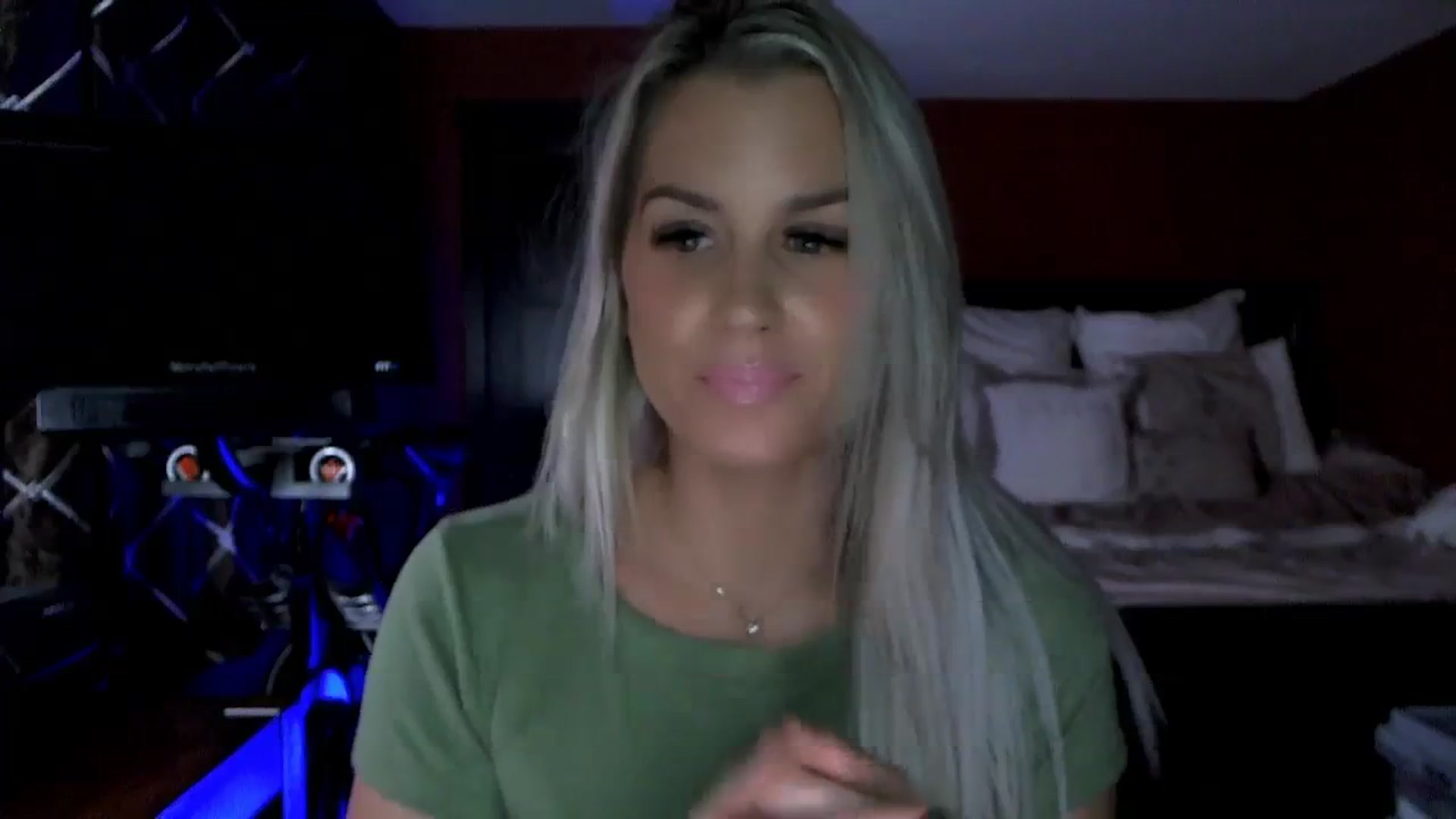 Gallery image thumbnail from Cora9's myfreecams stream on, 10/05/2023, 05:32 image 12 of 20