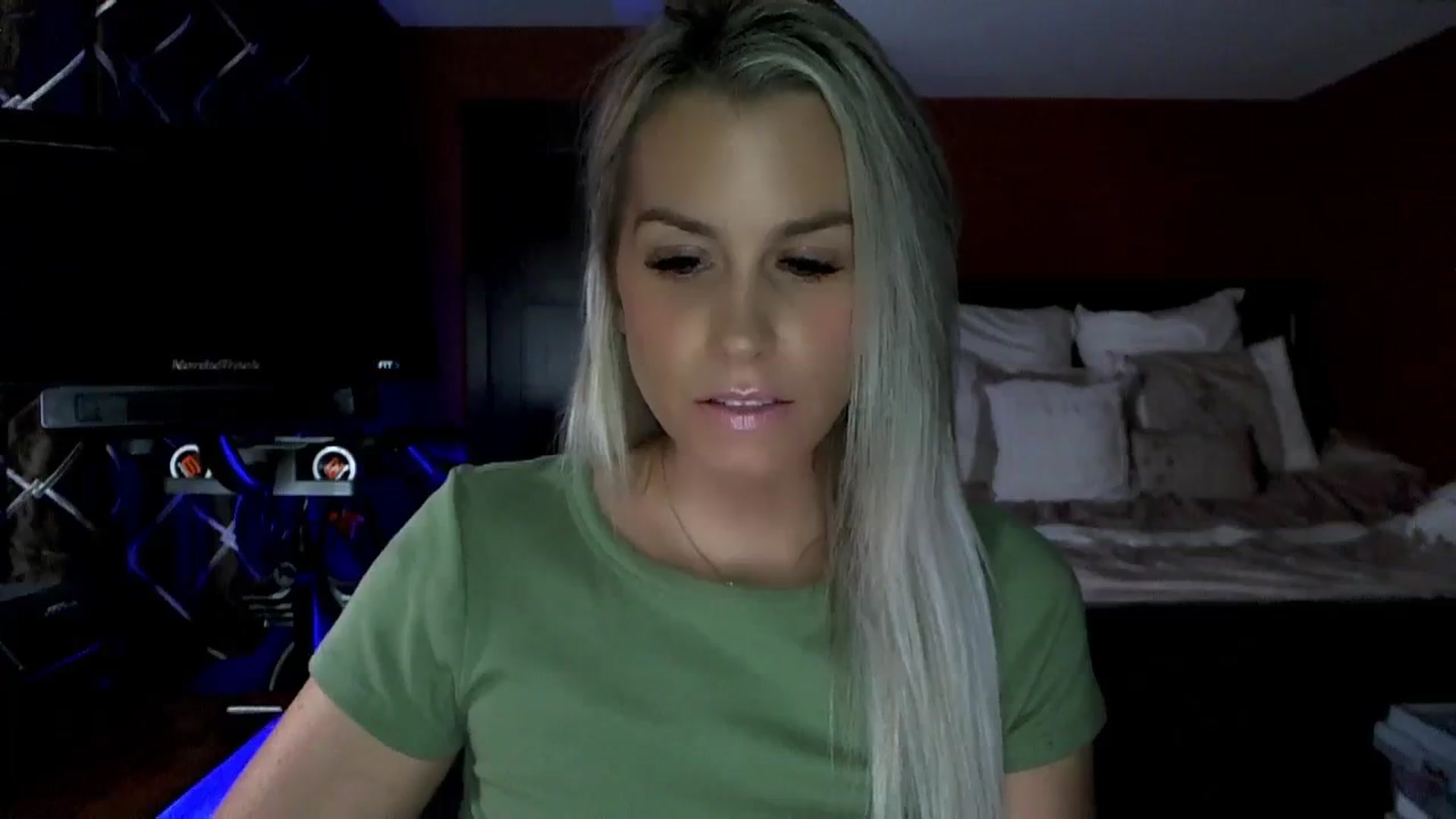 Gallery image thumbnail from Cora9's myfreecams stream on, 10/05/2023, 05:32 image 4 of 20