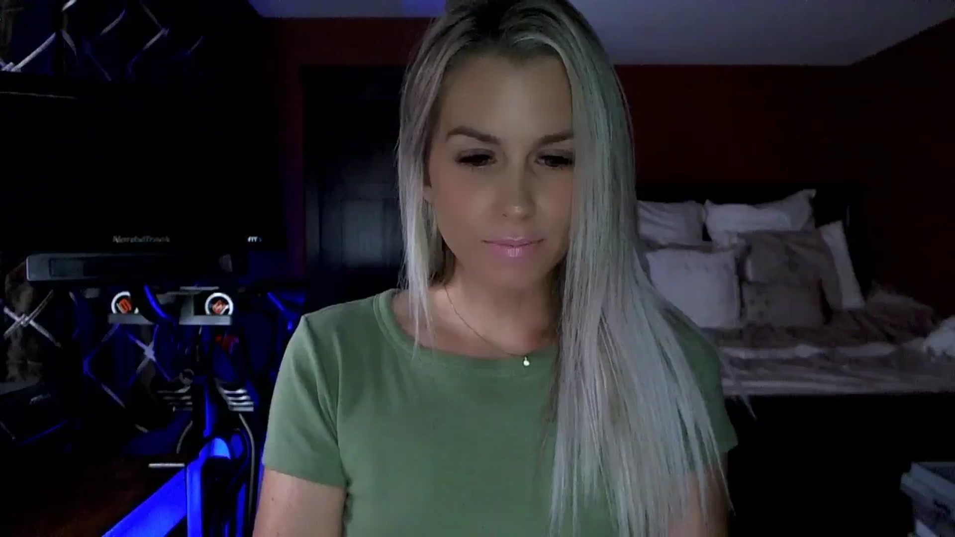 Gallery image thumbnail from Cora9's myfreecams stream on, 10/05/2023, 05:32 image 17 of 20
