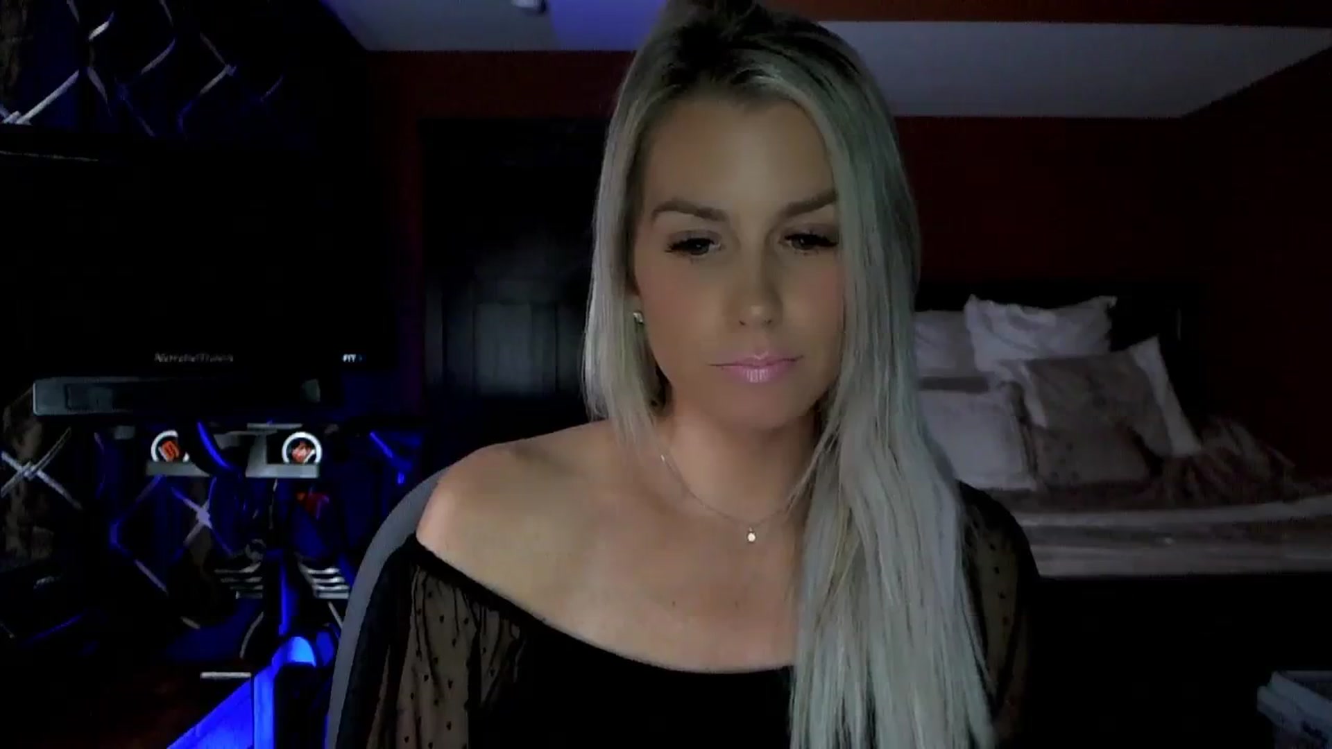 Gallery image thumbnail from Cora9's myfreecams stream on, 10/09/2023, 05:49 image 13 of 20
