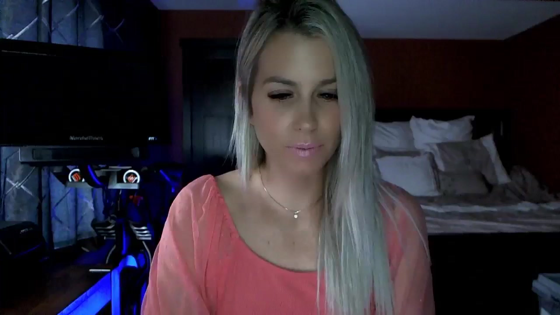 Gallery image thumbnail from Cora9's myfreecams stream on, 10/11/2023, 20:45 image 19 of 20