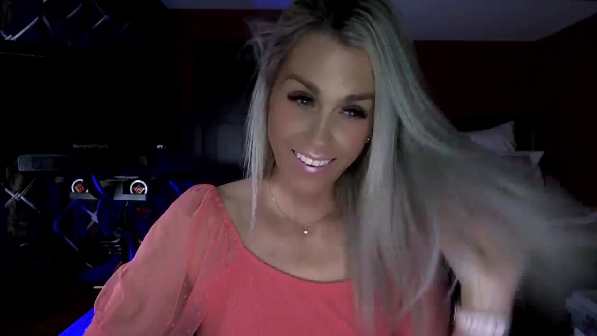 Gallery image thumbnail from Cora9's myfreecams stream on, 10/13/2023, 03:44 image 4 of 20