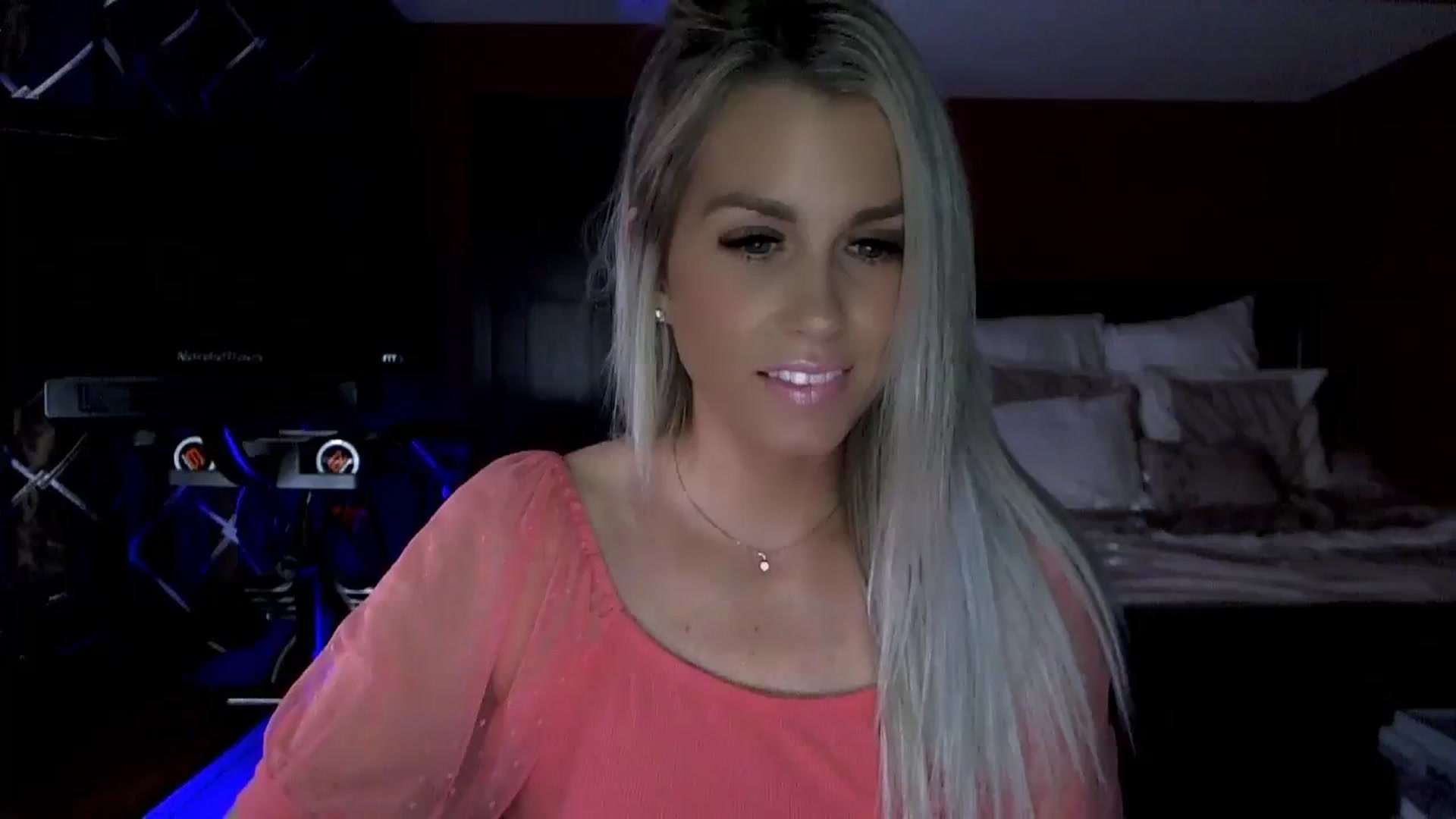 Gallery image thumbnail from Cora9's myfreecams stream on, 10/13/2023, 03:44 image 9 of 20