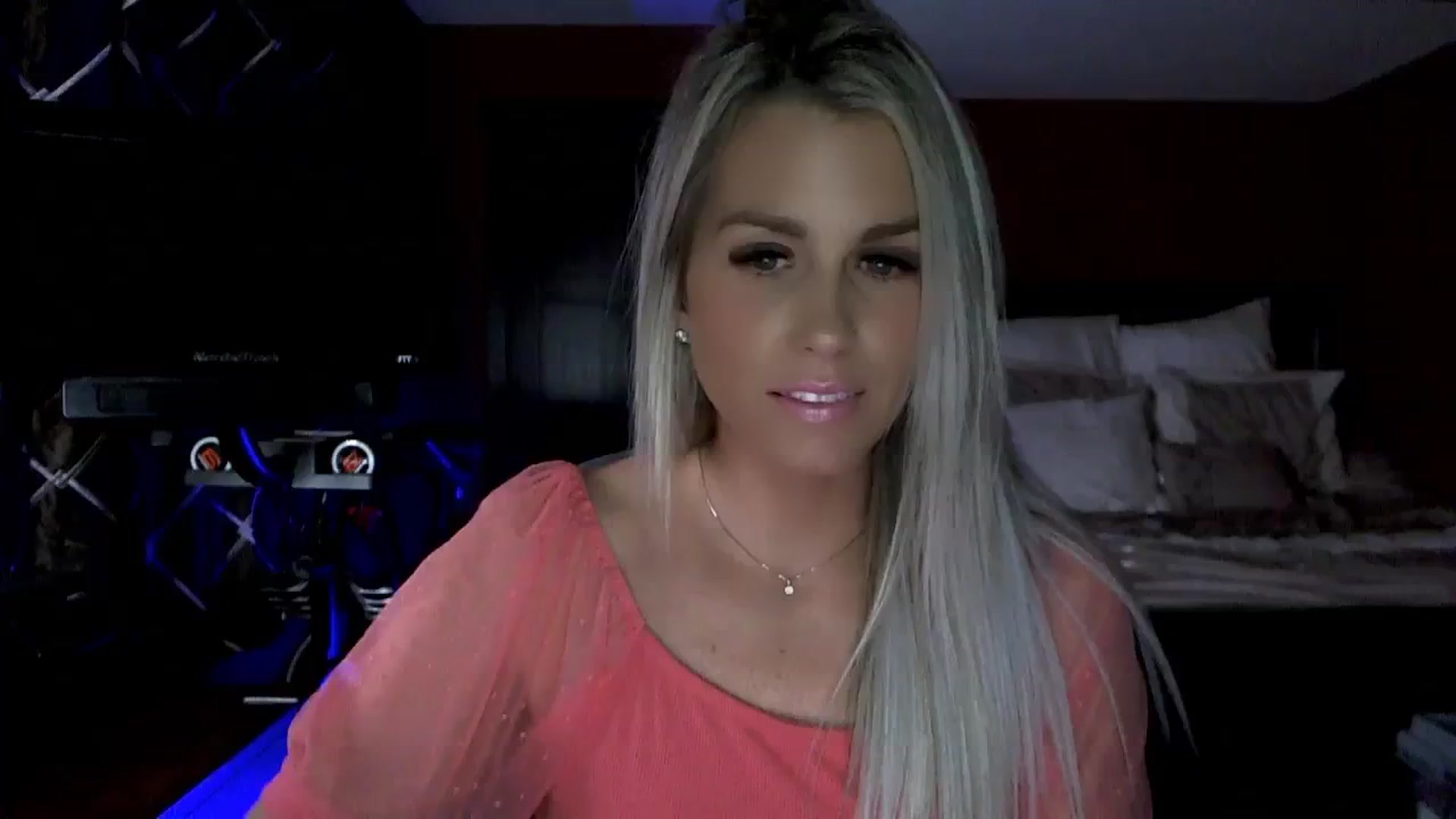 Gallery image thumbnail from Cora9's myfreecams stream on, 10/13/2023, 04:13 image 8 of 20
