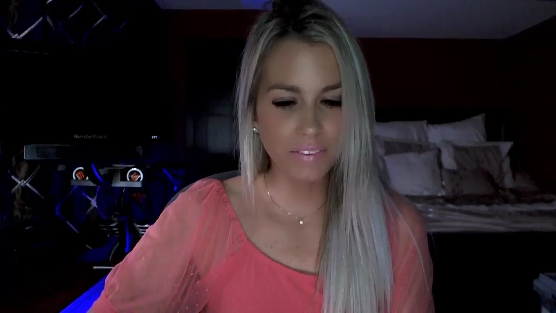 Gallery image thumbnail from Cora9's myfreecams stream on, 10/13/2023, 04:13 image 14 of 20