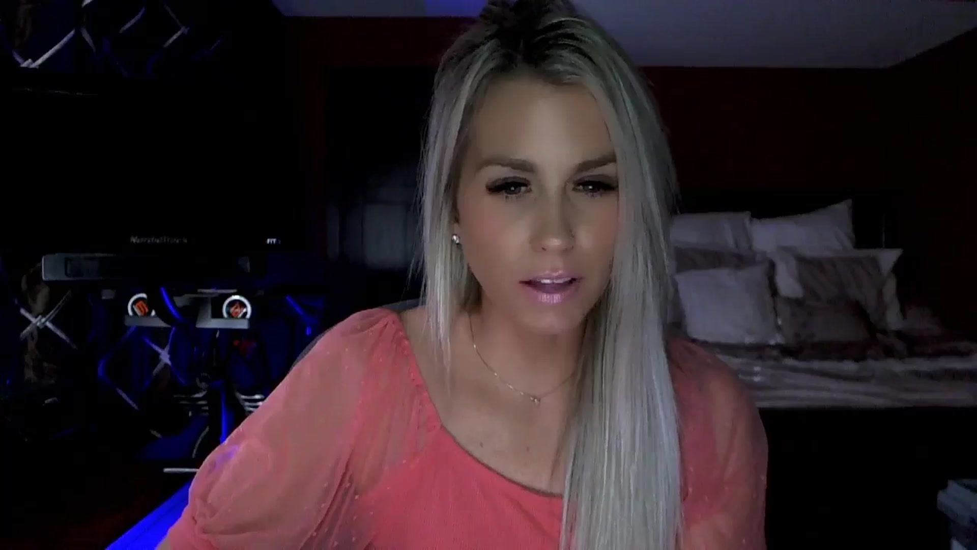 Gallery image thumbnail from Cora9's myfreecams stream on, 10/13/2023, 04:13 image 20 of 20
