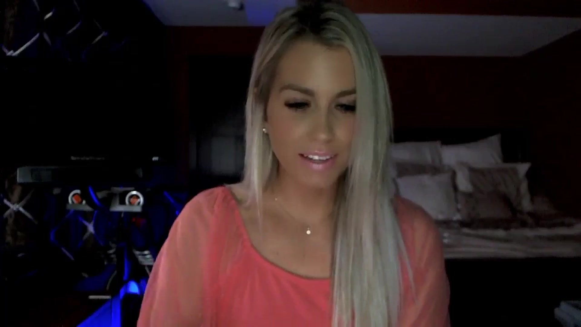 Gallery image thumbnail from Cora9's myfreecams stream on, 10/13/2023, 05:01 image 6 of 20