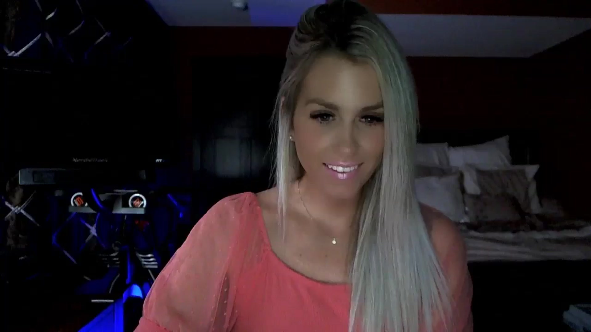 Gallery image thumbnail from Cora9's myfreecams stream on, 10/13/2023, 05:55 image 14 of 20