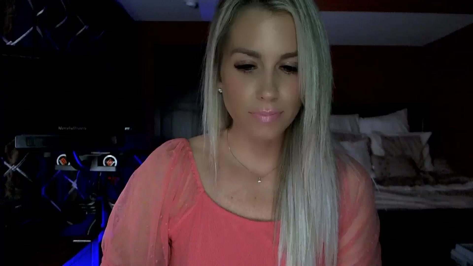 Gallery image thumbnail from Cora9's myfreecams stream on, 10/13/2023, 05:55 image 9 of 20