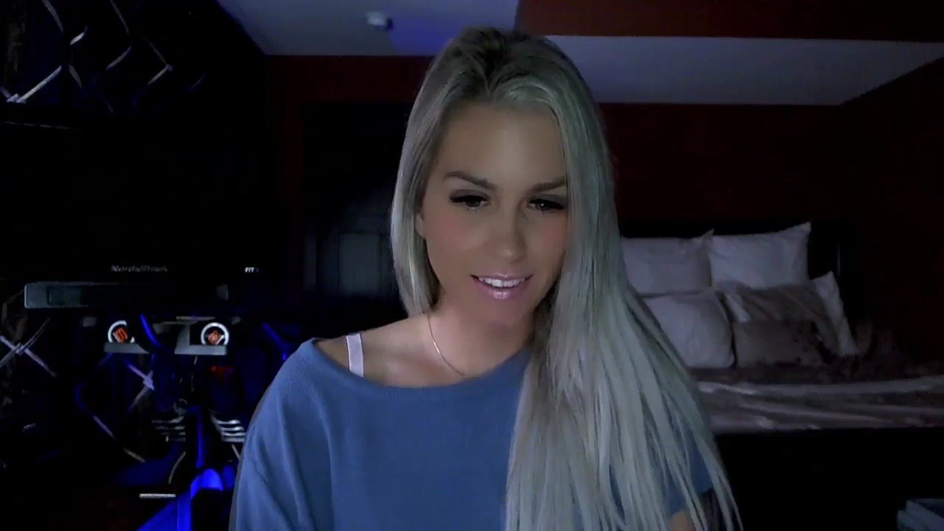 Gallery image thumbnail from Cora9's myfreecams stream on, 10/19/2023, 04:23 image 20 of 20