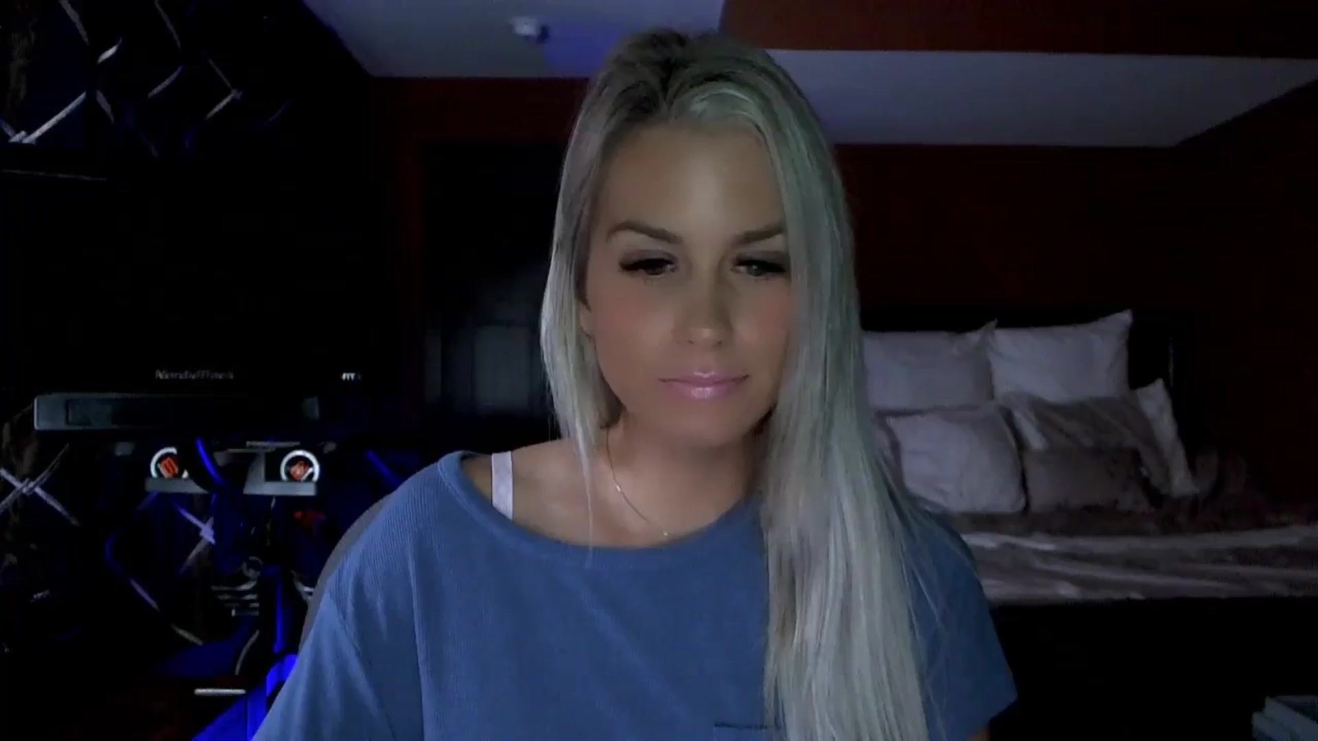 Gallery image thumbnail from Cora9's myfreecams stream on, 10/19/2023, 04:23 image 19 of 20