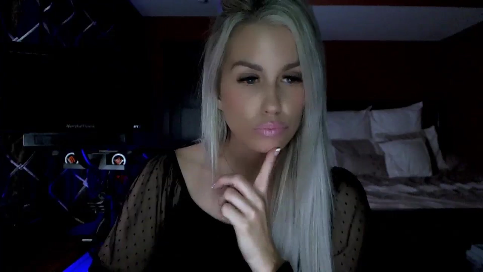 Gallery image thumbnail from Cora9's myfreecams stream on, 10/20/2023, 05:39 image 16 of 20